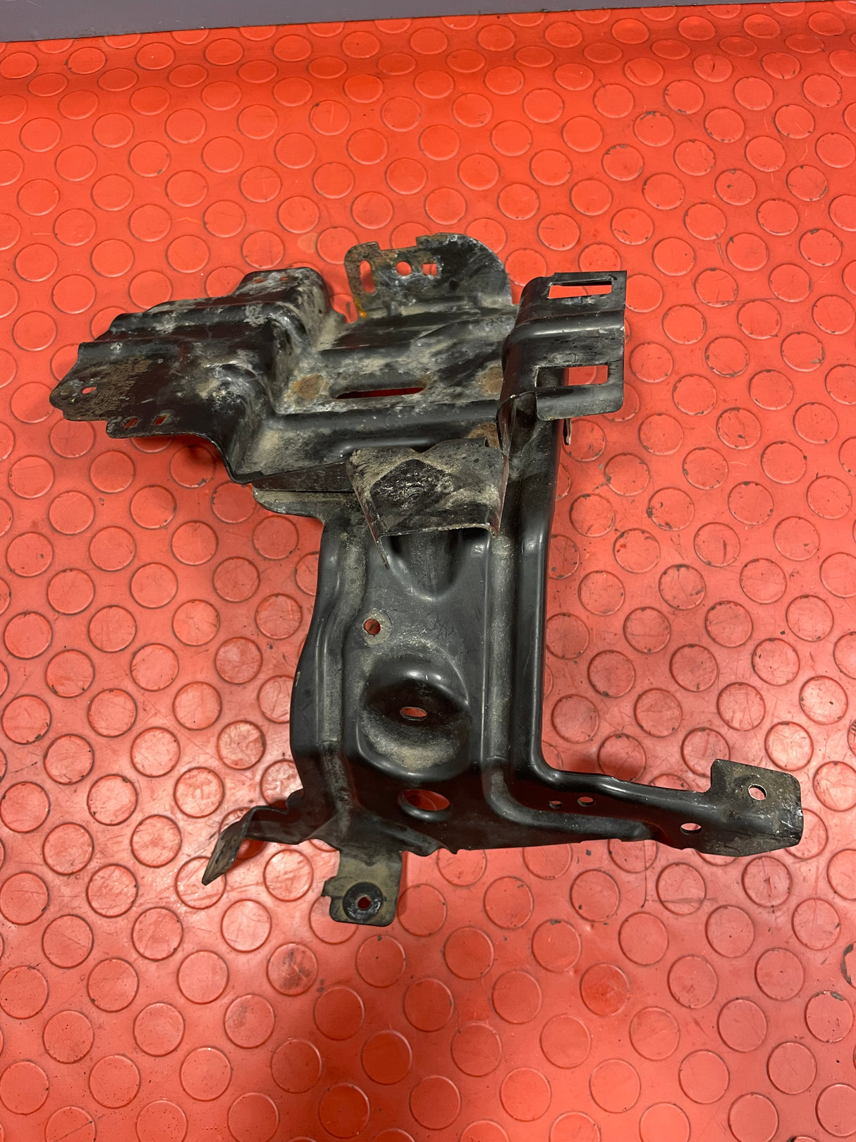 Ford Transit Custom Mk8 UNDER BONNET FUSE BOX BRACKET  2014-2023 P/N JK21V020C74BB
