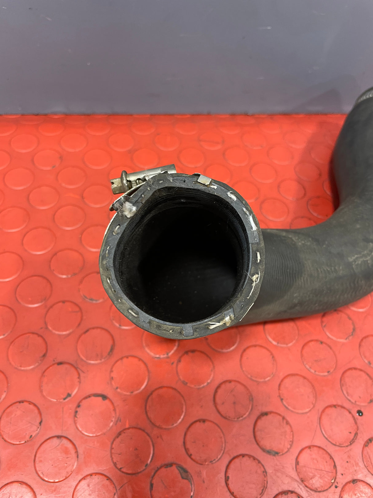 Ford Transit MK8 AIR INTERCOOLER PIPE HOSE 2.0 2018-2022 P/N GK216F073AC - 1