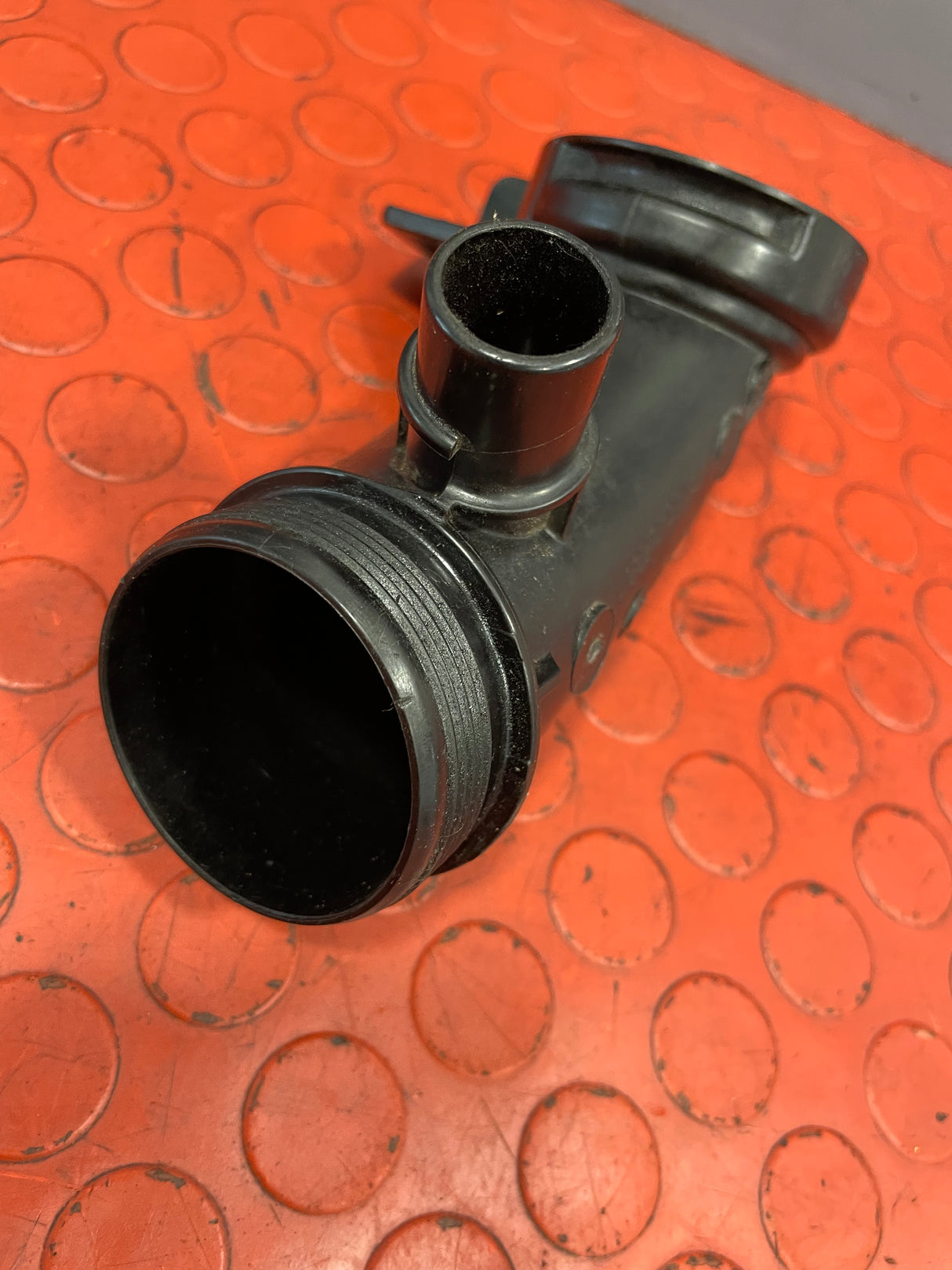 Citroen Berlingo/Peugeot Partner AIR INTAKE PIPE 1.6 2016-2018 P/N 9810921180