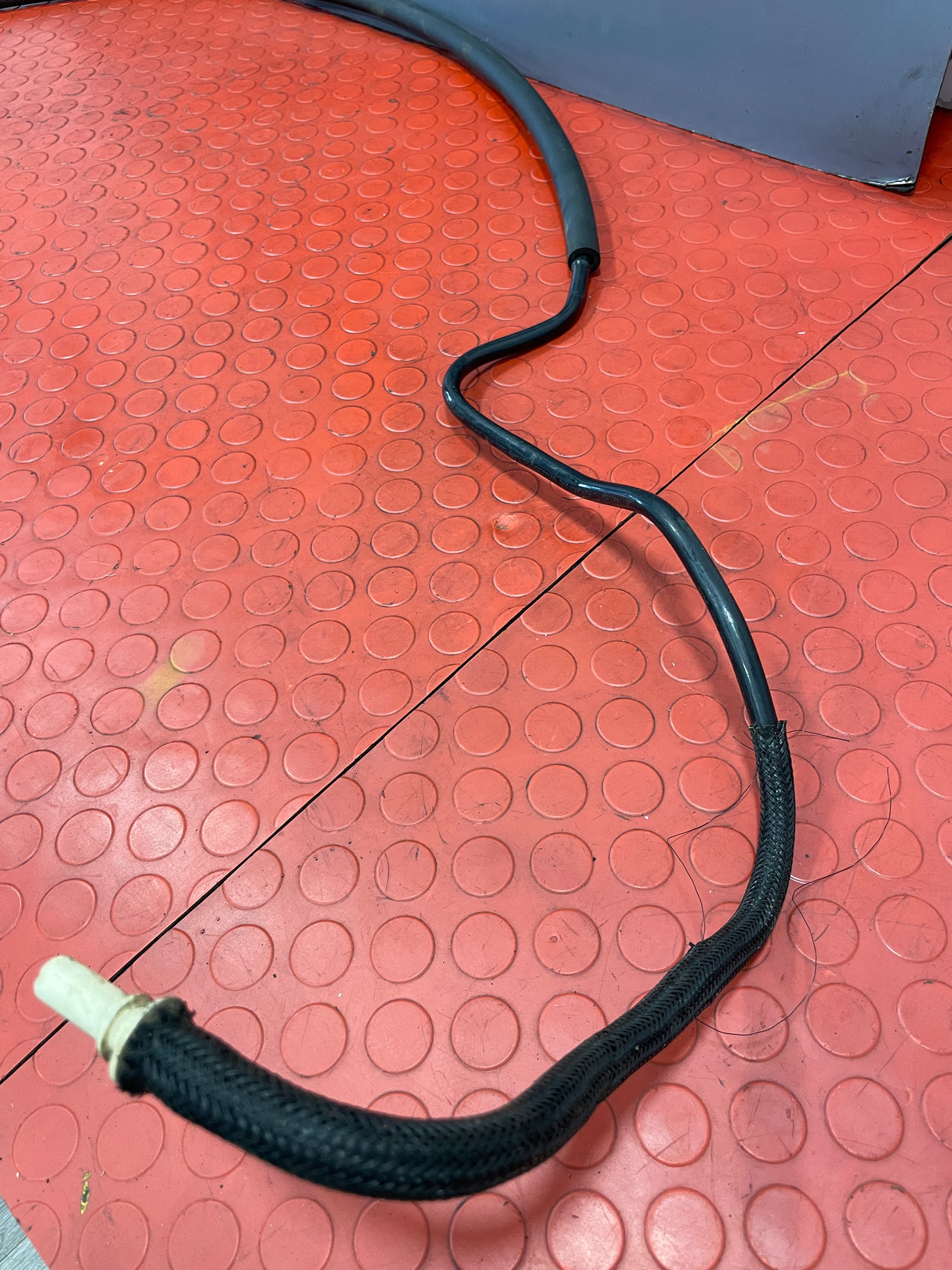Citroen Berlingo/Peugeot Partner FUEL LINE PIPE 2011-2016 P/N 9677490180