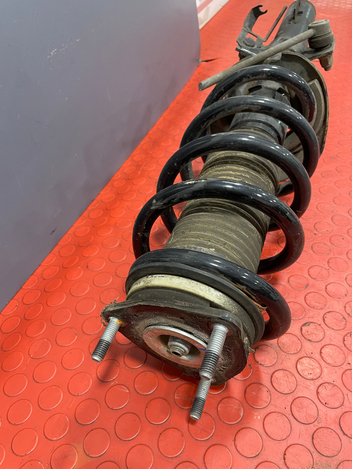 Ford Transit Mk8 COMPLETE STRUT/FRONT SHOCK ABSORBER 2016-2023 (Fits Both Sides) 2013-2016 P/N FK3118045GB