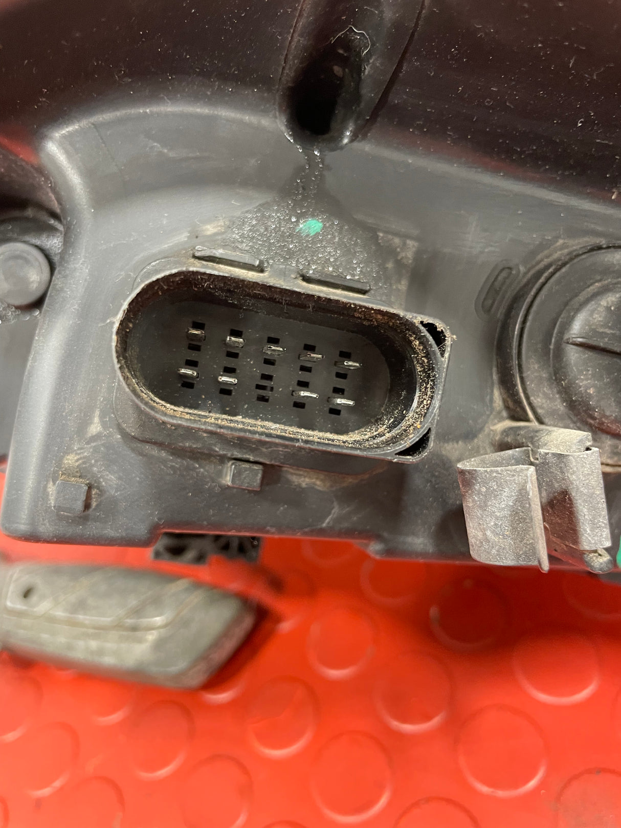 Ford Transit MK8 DRIVERS SIDE HEADLIGHT WITH BLACK INSERT 2016-2019  P/N GK3113W029AA