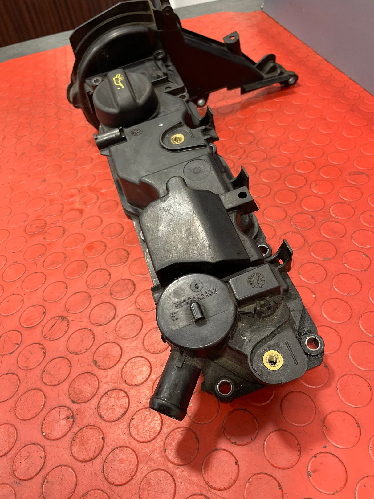 Citroen Berlingo/Peugeot Partner CYLINDER HEAD / VALVE COVER 2013-2018 1.6 HDi P/N 9688939180