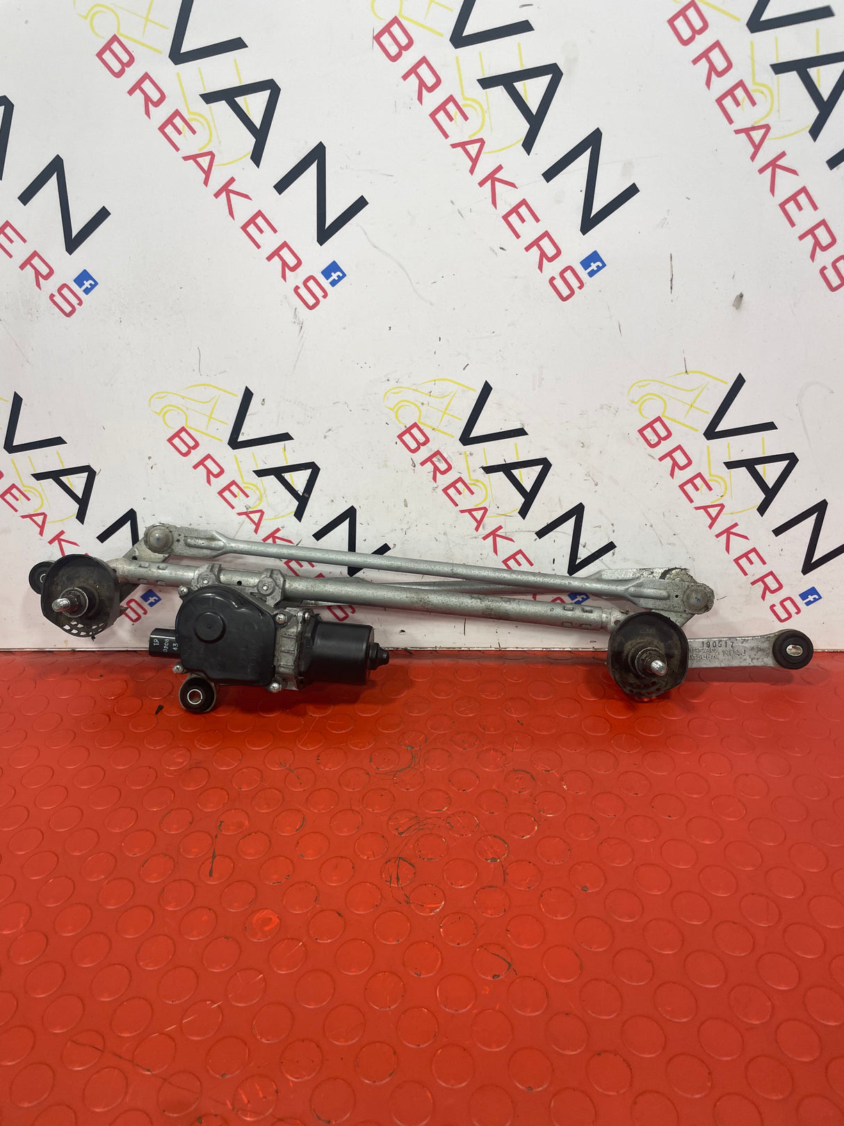 Nissan Navara WIPER LINKAGE AND MOTOR 2016  P/N 288004JA0A