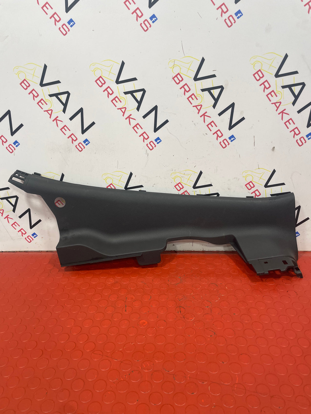 Nissan Navara D/S PILLAR TRIM 2015-2024 P/N 769384KJ2A