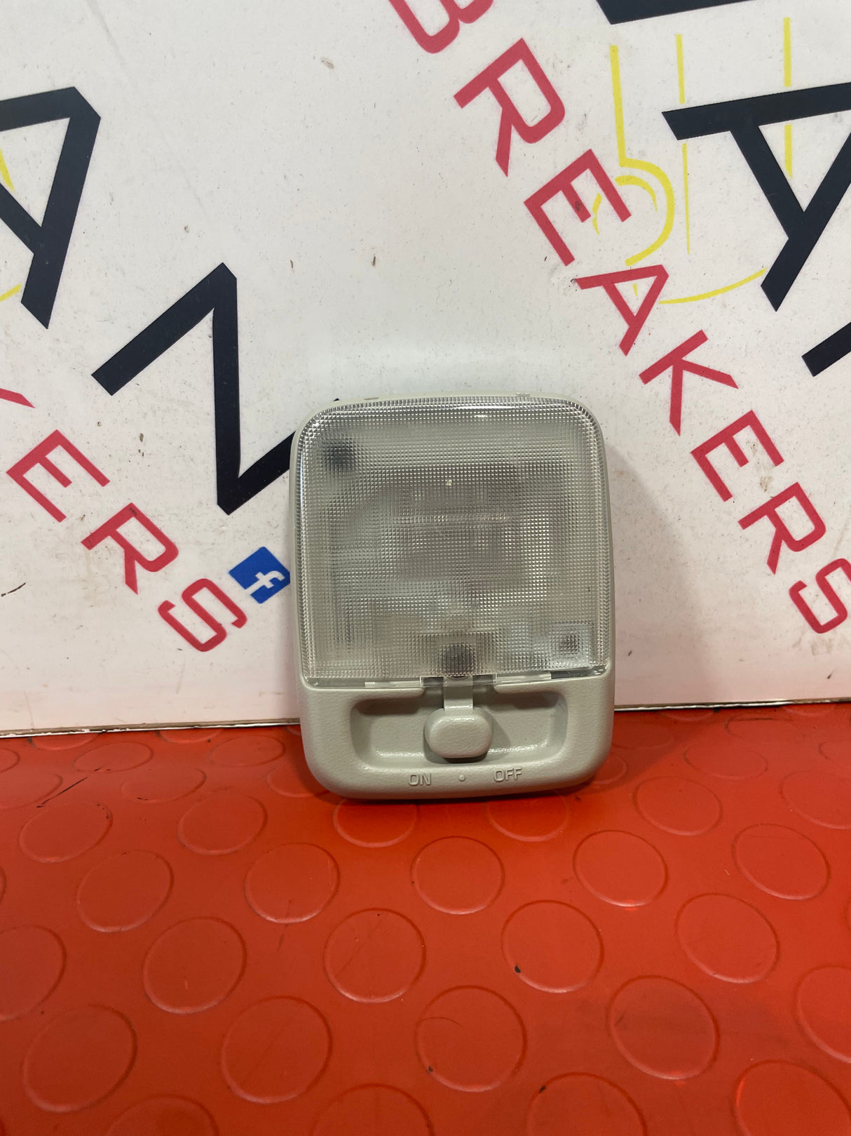 NIissan Navara REAR INTERIOR LIGHT 2015-2024 P/N 26410ZT60A