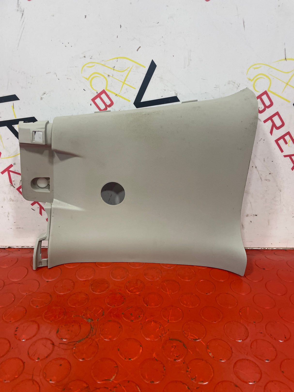 Nissan Navara D/S REAR PILLAR TRIM 2015-2024 P/N 769364KJ2A