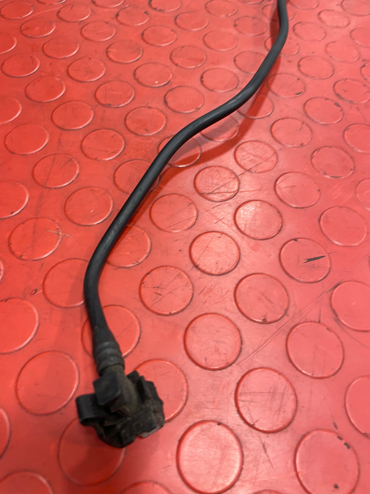 Vauxhall Vivaro/Citroen Dispatch/Peugeot Expert/Toyota Proace/Fiat Scudo  EXPANSION BOTTLE PIPE NO. 5 P/N 9818468680