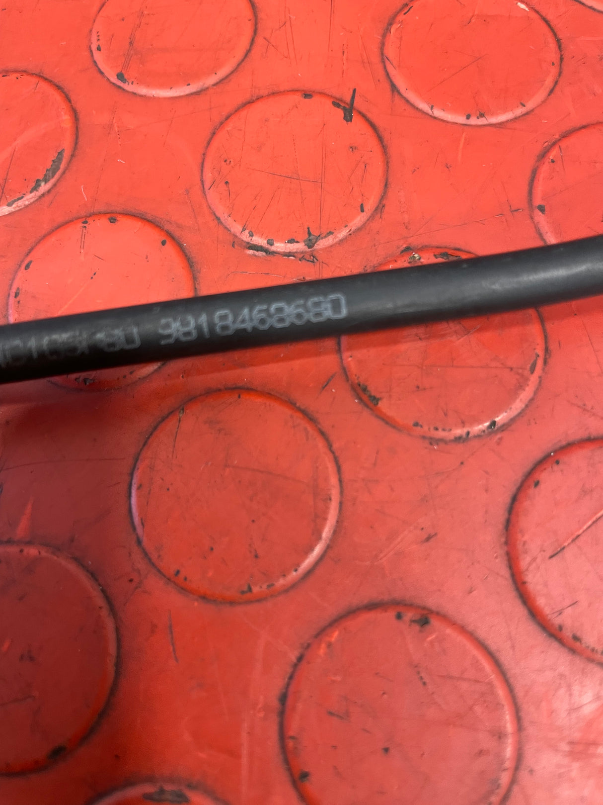 Vauxhall Vivaro/Citroen Dispatch/Peugeot Expert/Toyota Proace/Fiat Scudo  EXPANSION BOTTLE PIPE NO. 5 P/N 9818468680