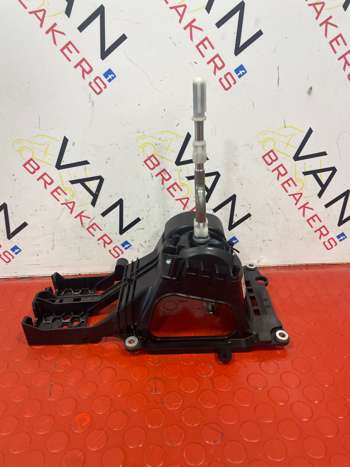 Nissan Navara 2.3 GEAR SELECTOR WITHOUT GEAR KNOB 2015-2024 P/N 341015JU0A