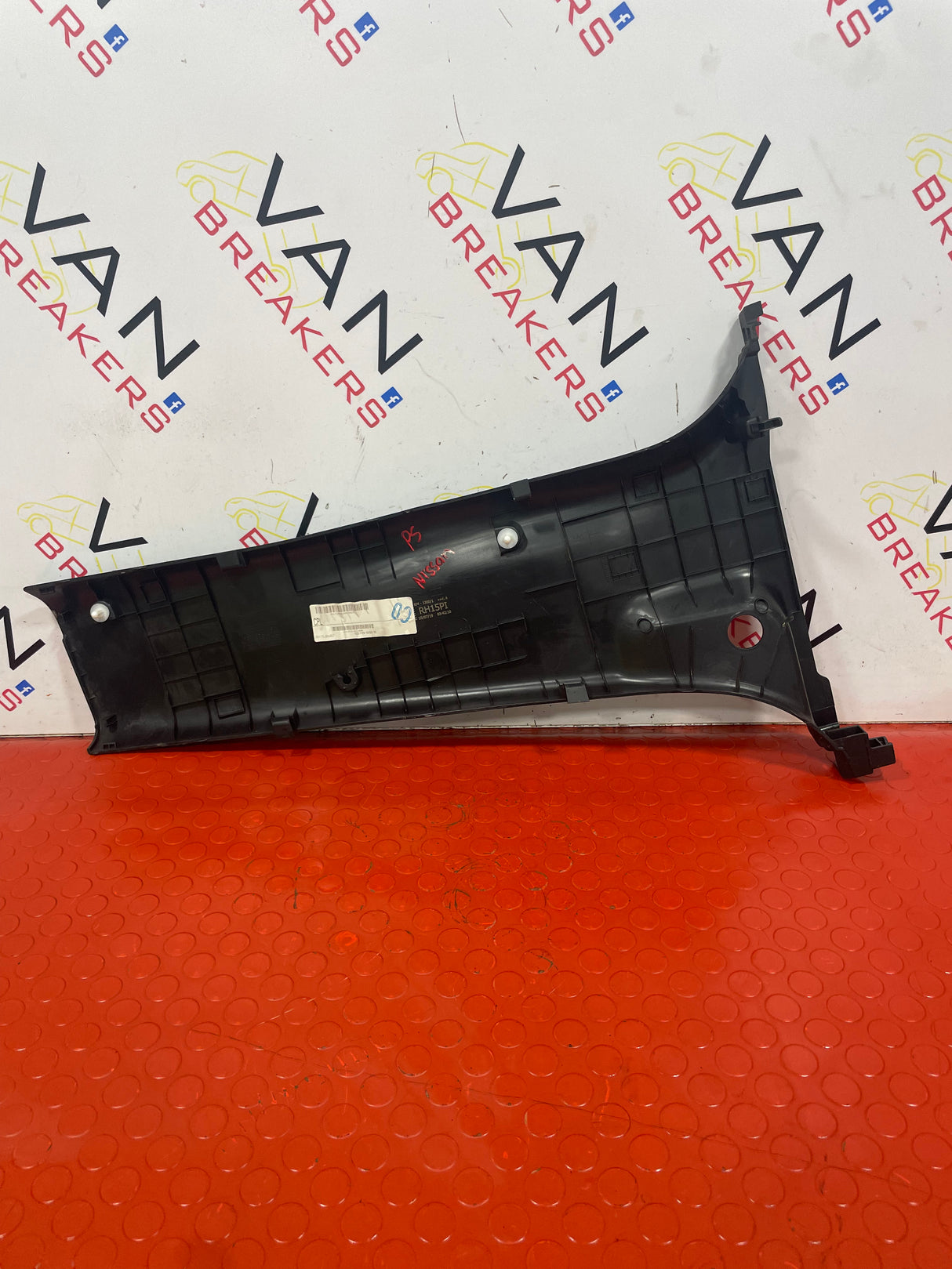 Nissan Navara P/S LOWER PILLAR TRIM 2015-2024 P/N 769164KJ0A