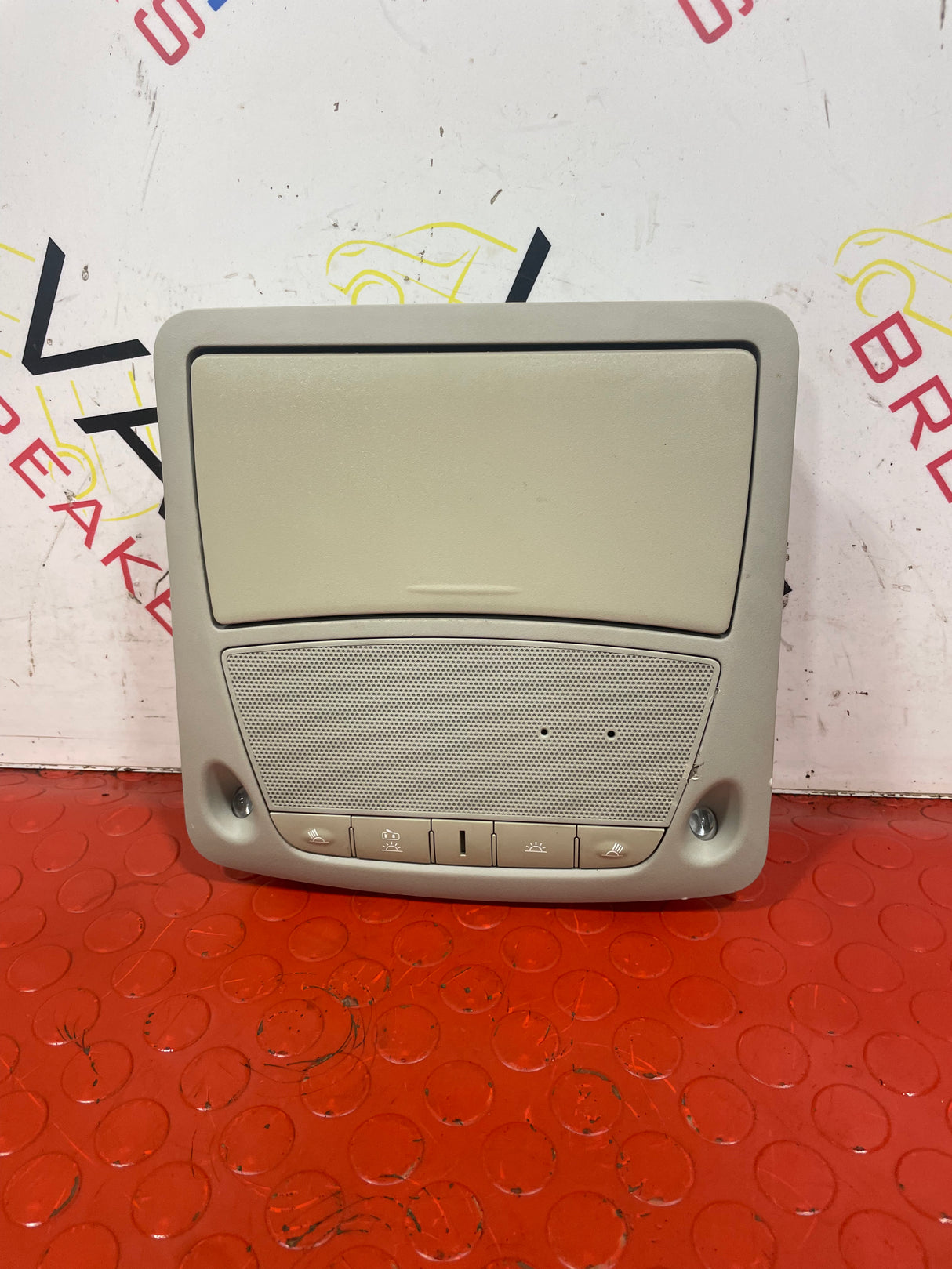 Nissan Navara FRONT INTERIOR ROOF LIGHT 2015-2024 P/N 264305JU7A