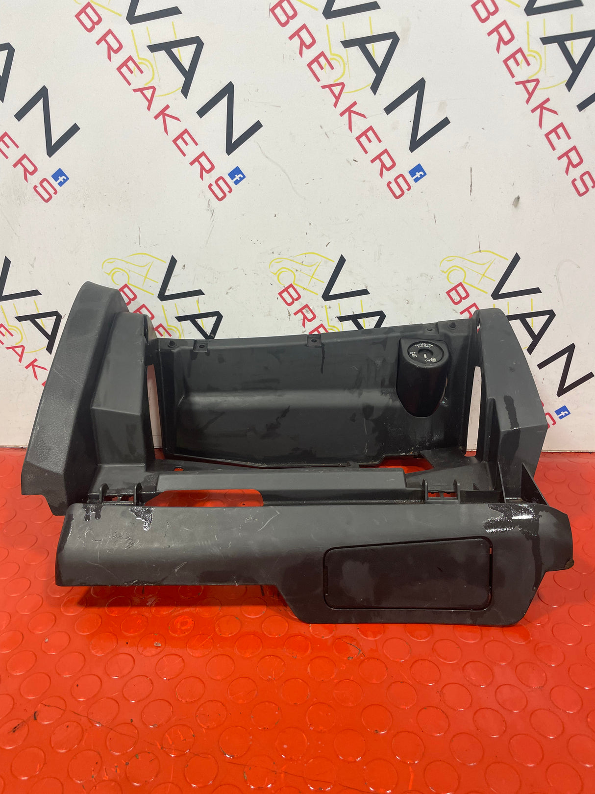 Nissan Navara GLOVE BOX HOUSING 2015-2024 P/N 681024KJ0A