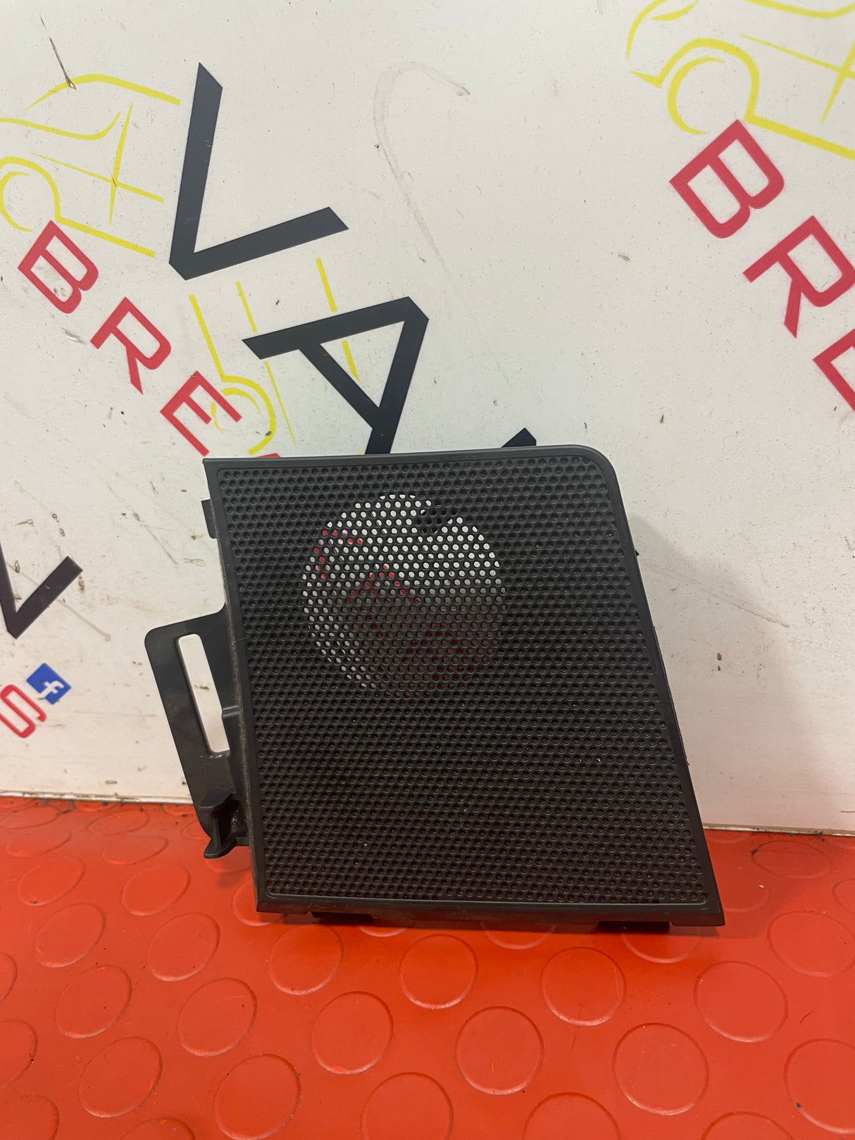 Nissan Navara D/S SIDE SPEAKER COVER 2015-2024 P/N 281764KJ0A