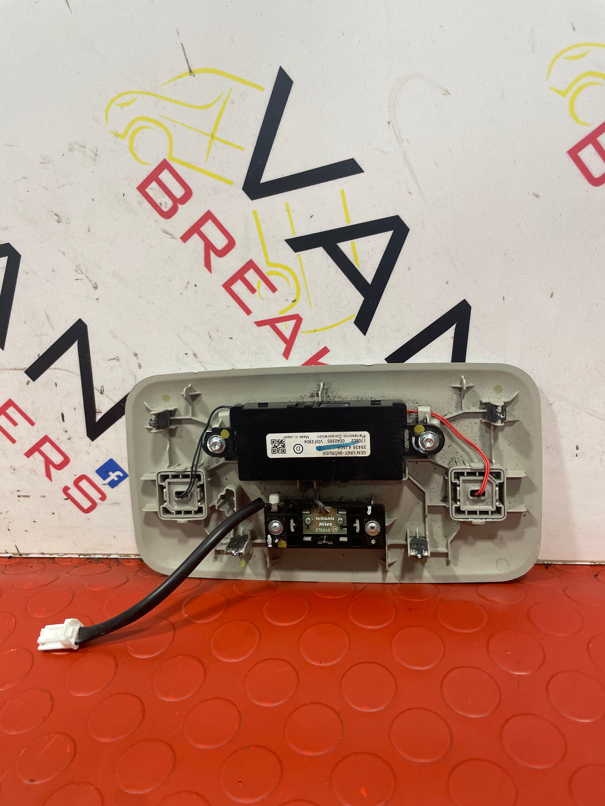 Nissan Navara INTRUDER ALARM SENSOR 2015-2024 P/N 284364JA0A