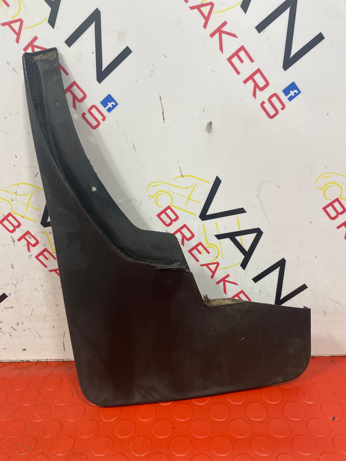 Nissan Navara P/S FRONT MUDFLAP 2015-2024 P/N 638514JB0A