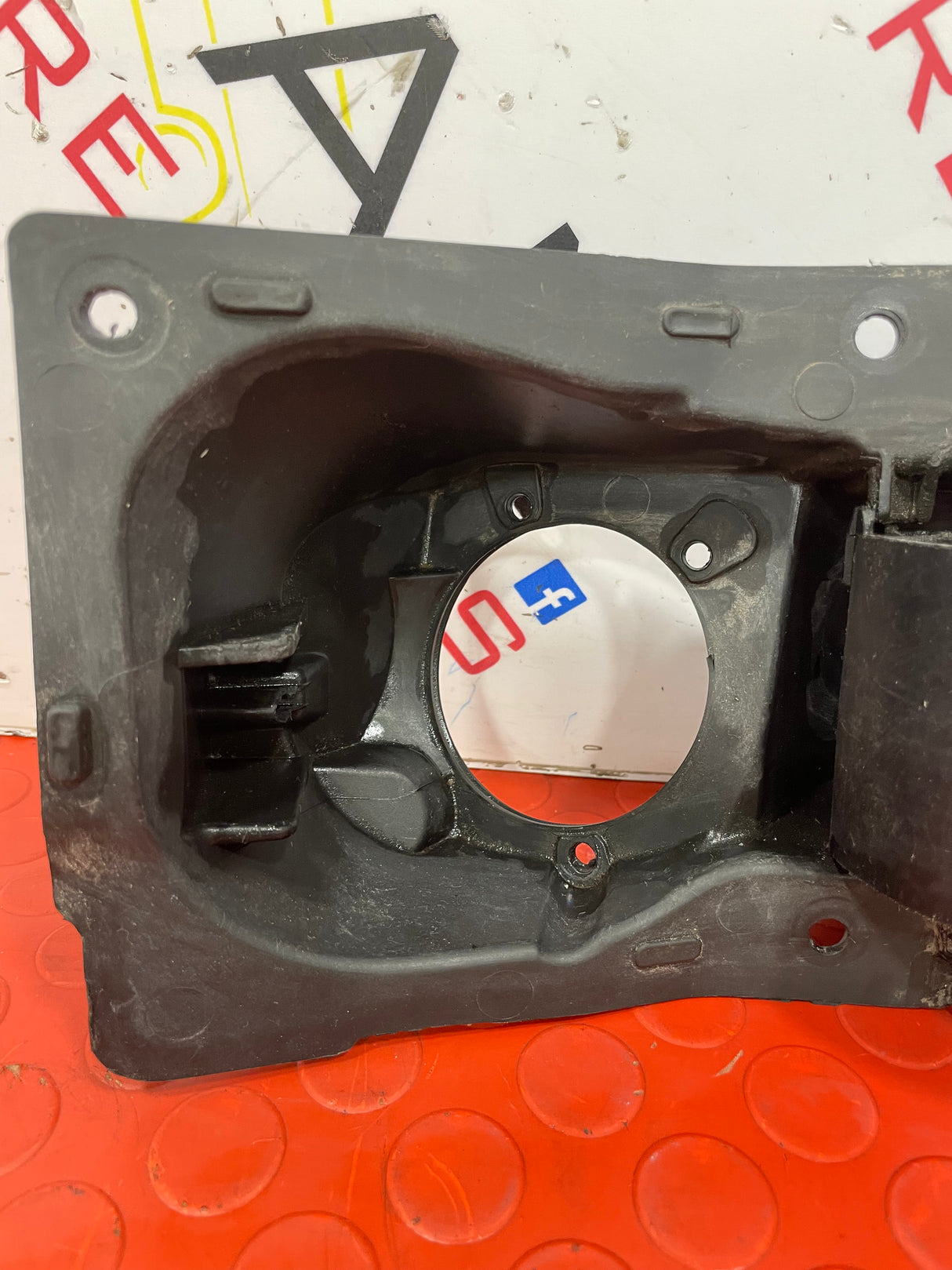 Vauxhall Vivaro B MK2 Renault Trafic MK3 FUEL FILLER FLAP (NON ADBLUE) WHITE 2014-2018 P/N 781207731R