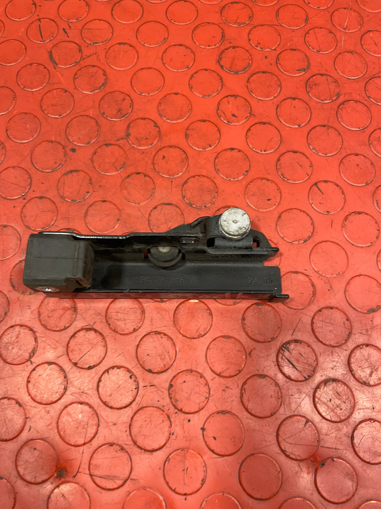 Citroen Berlingo/Peugeot Partner/Vauxhall Combo/Toyota ProAce City SLIDING DOOR RAIL passenger's Side P/N 9817813180