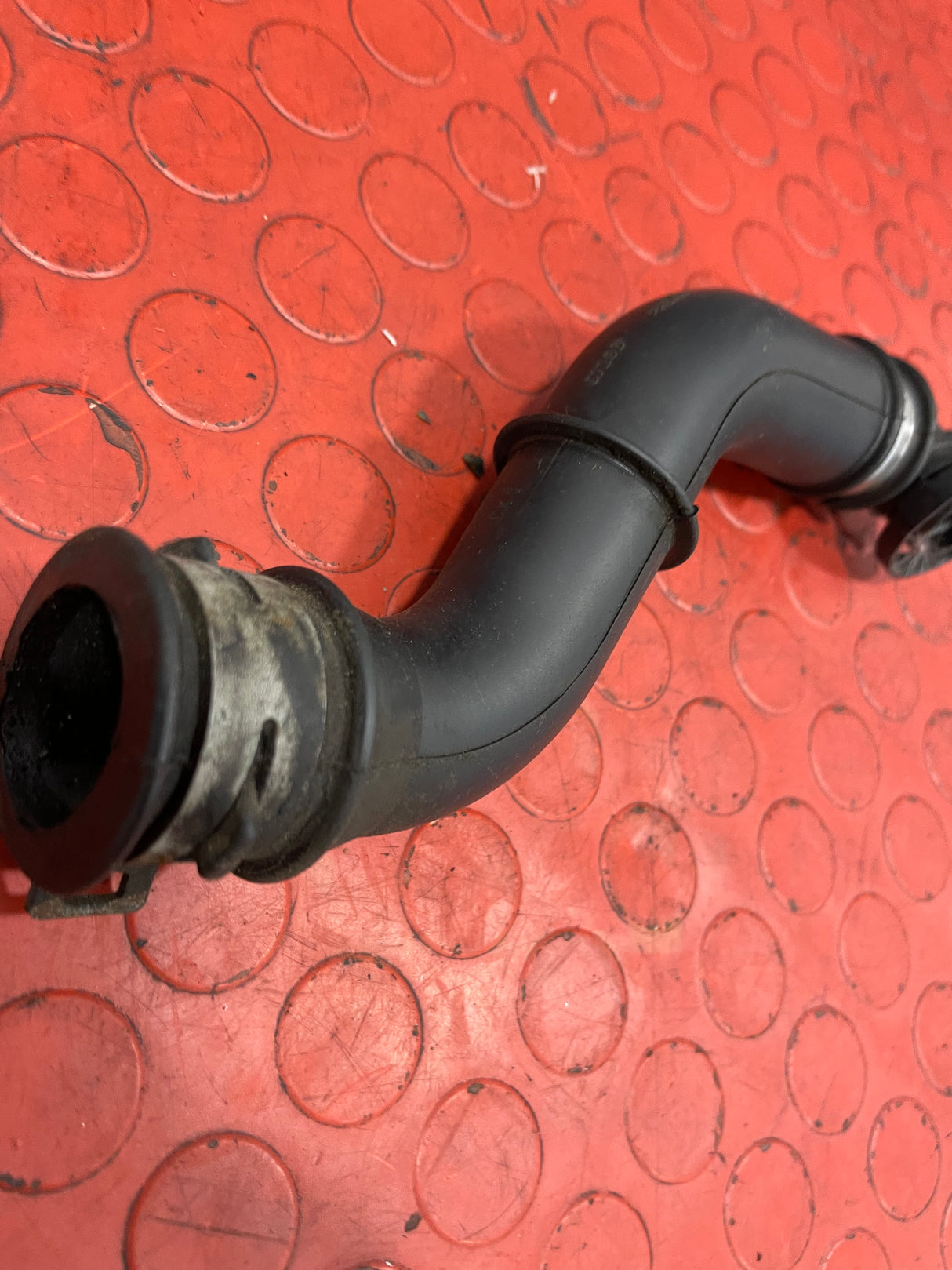 Ford Transit Custom CRANKCASE VENTILATION HOSE 2014 P/N BK2Q6A886AC