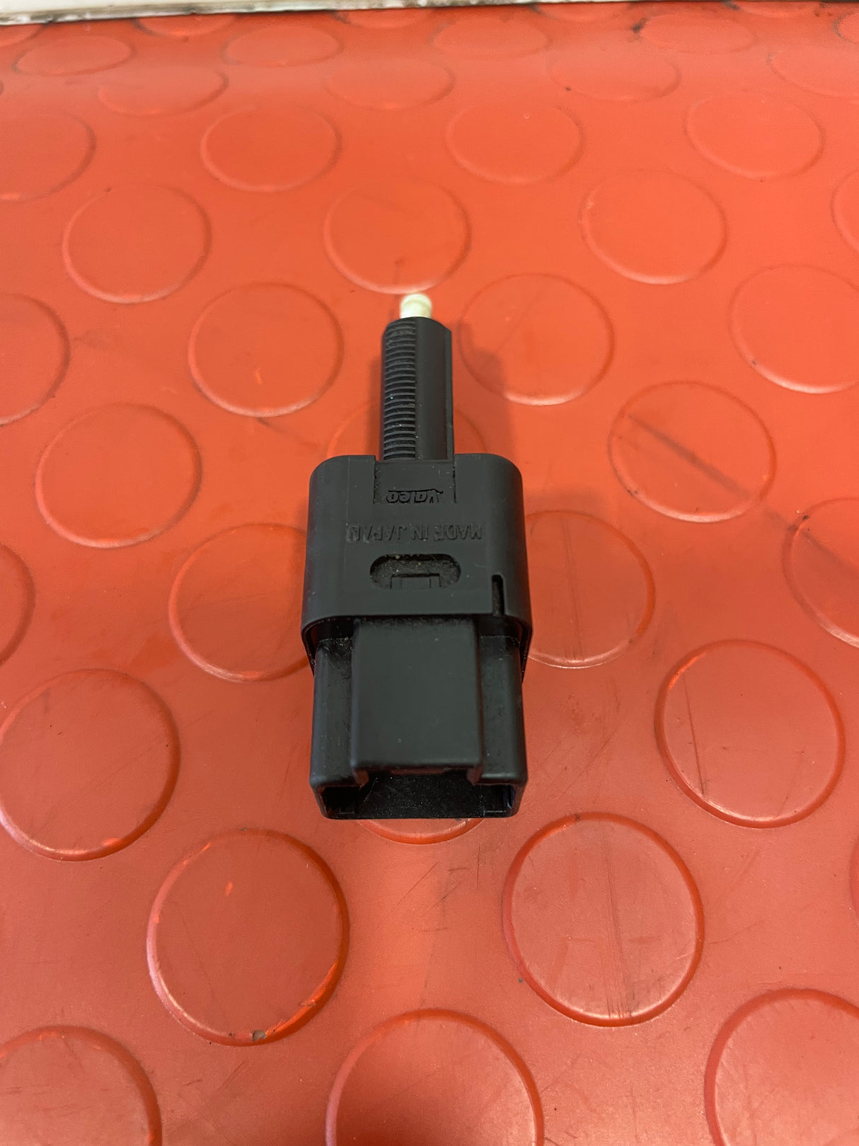 Nissan Navara BRAKE LIGHT SWITCH 2015-2024 P/N ADN11454
