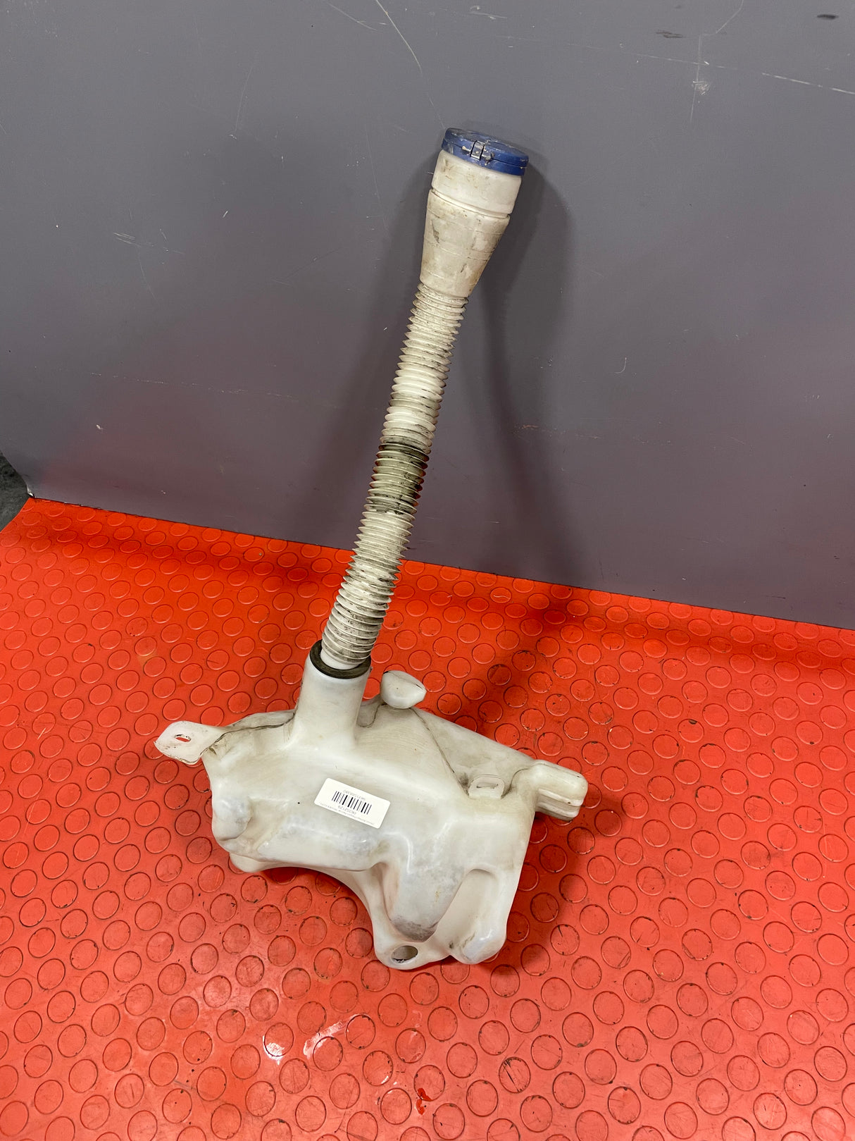 Citroen Berlingo/Peugeot Partner WASHER BOTTLE WITH FILLER NECK (NO PUMP) 2008-2018 P/N 9671568380
