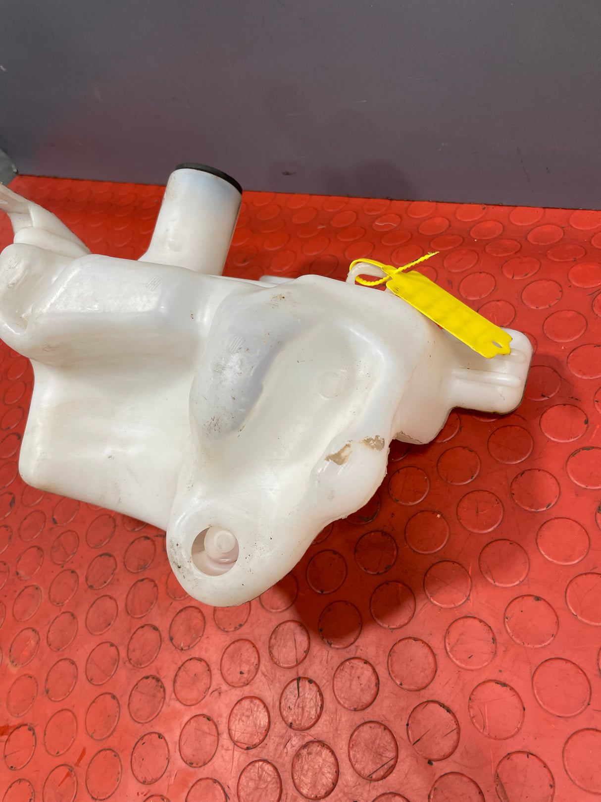 Citroen Berlingo/Peugeot Partner WASHER BOTTLE (NO PUMP) 2008-2018 P/N 9671567680