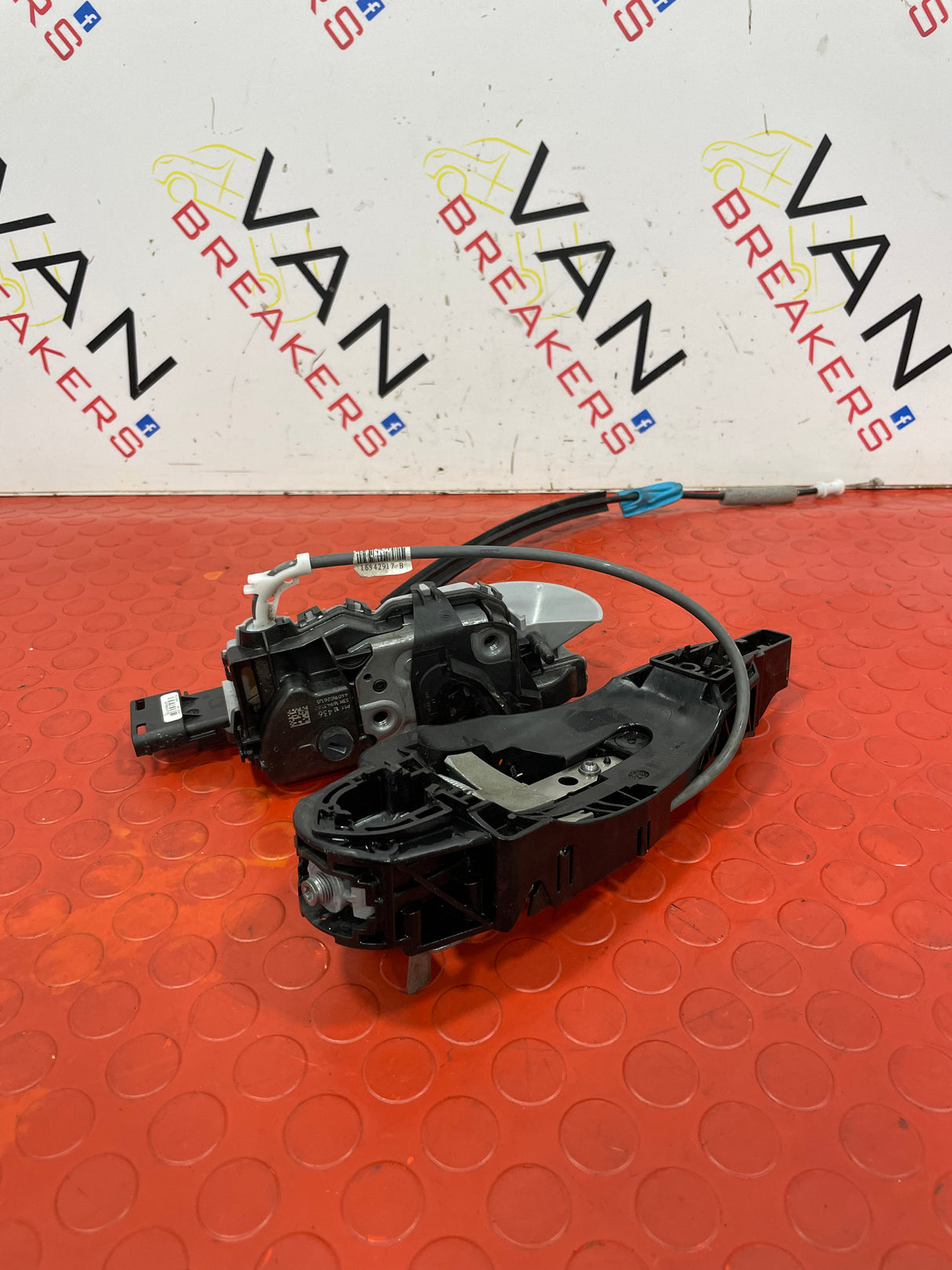 Citroen Berlingo Peugeot Partner FRONT PASSENGER SIDE DOOR LOCK 2022 P/N PSA163436