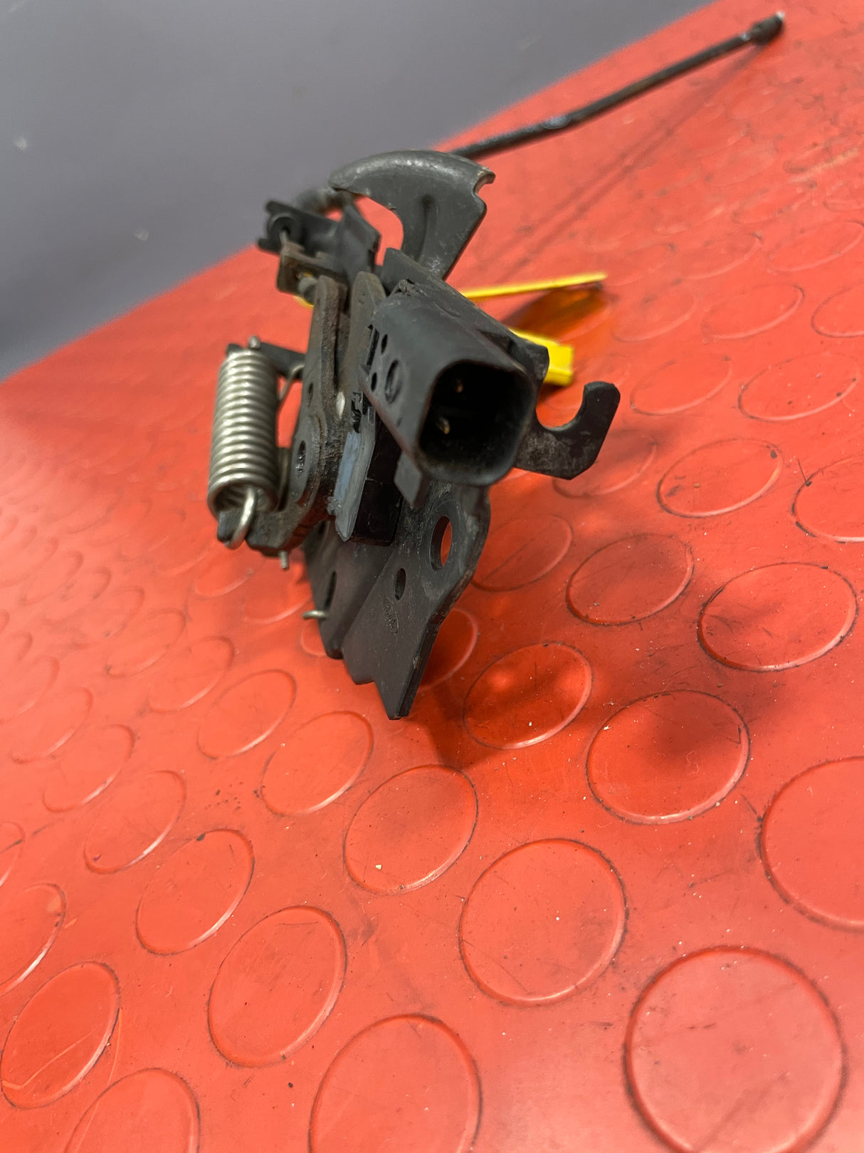 Ford Transit Custom BONNET LATCH MECHANISM & CABLE 2016-2023 (cut in the lever-see photos please) P/N JK2116A665AD / JK2116D662AA