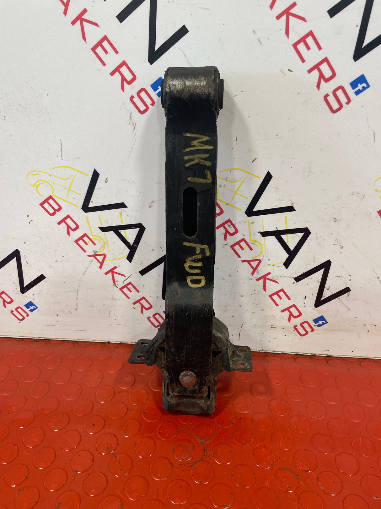 Ford Transit Mk6/ Mk7 2.2 REAR ENGINE MOUNTING 2000-2013 P/N 3C116P082AC