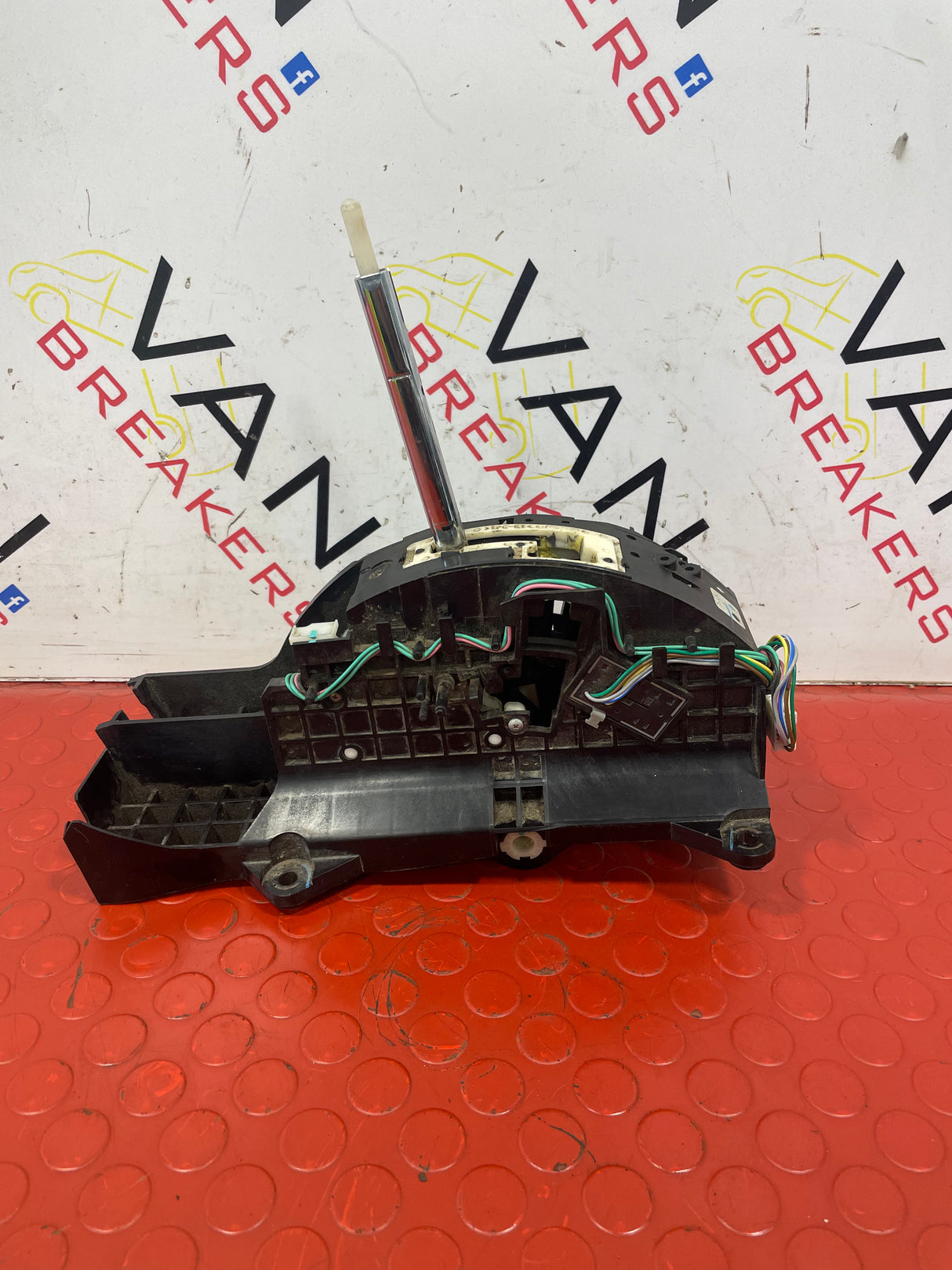 Nissan Navara D23 2.3 AUTOMATIC GEAR SELECTOR (NO GEAR KNOB) 2016-2023 P/N 349014JZ0D