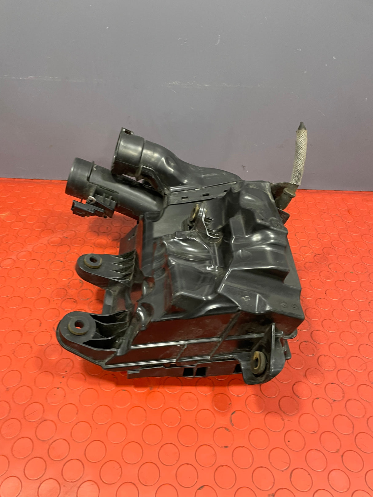 Citroen Berlingo/Peugeot Partner/Vauxhall Combo/Toyota Proace City COMPLETE AIRBOX w/ AIR FILTER & MAF SENSOR 2019-2024 1.5/1.6 P/N 9828002080 - 1