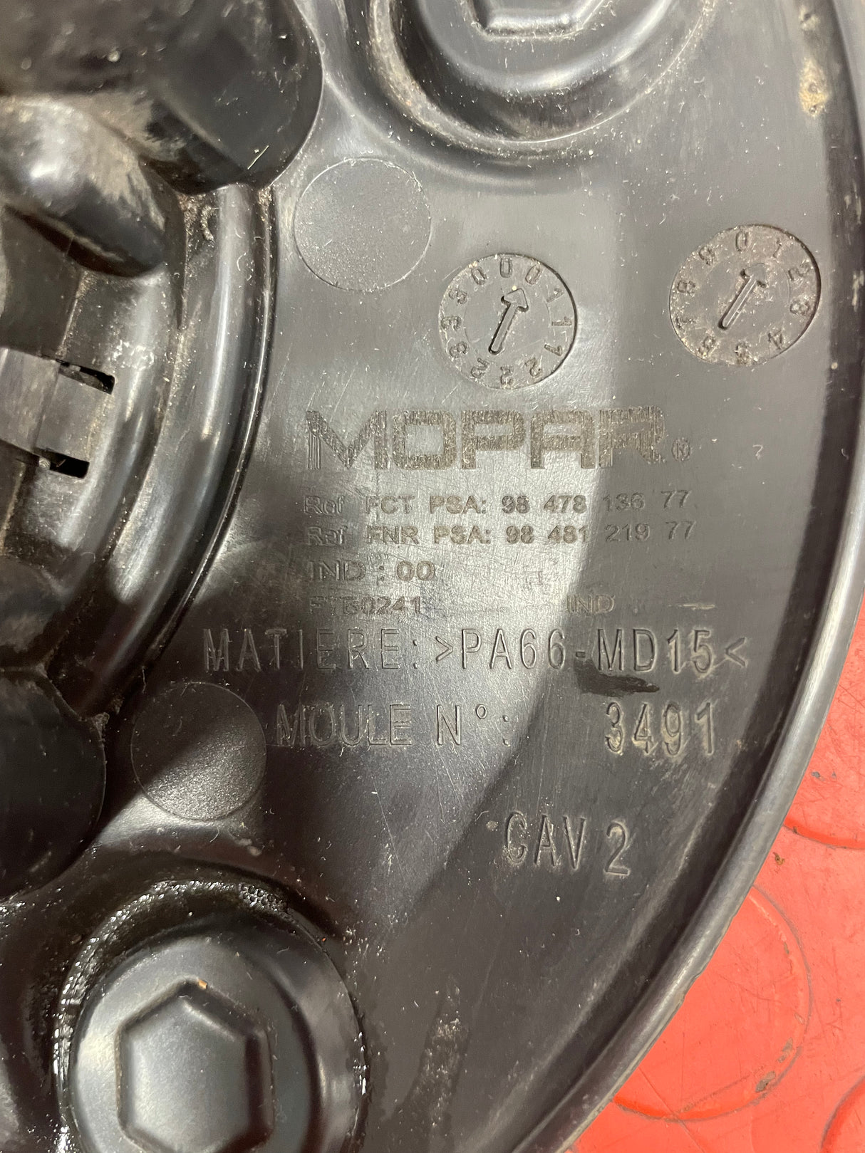 Fiat Ducato WHEEL CENTER CAP COVER P/N 9847813677