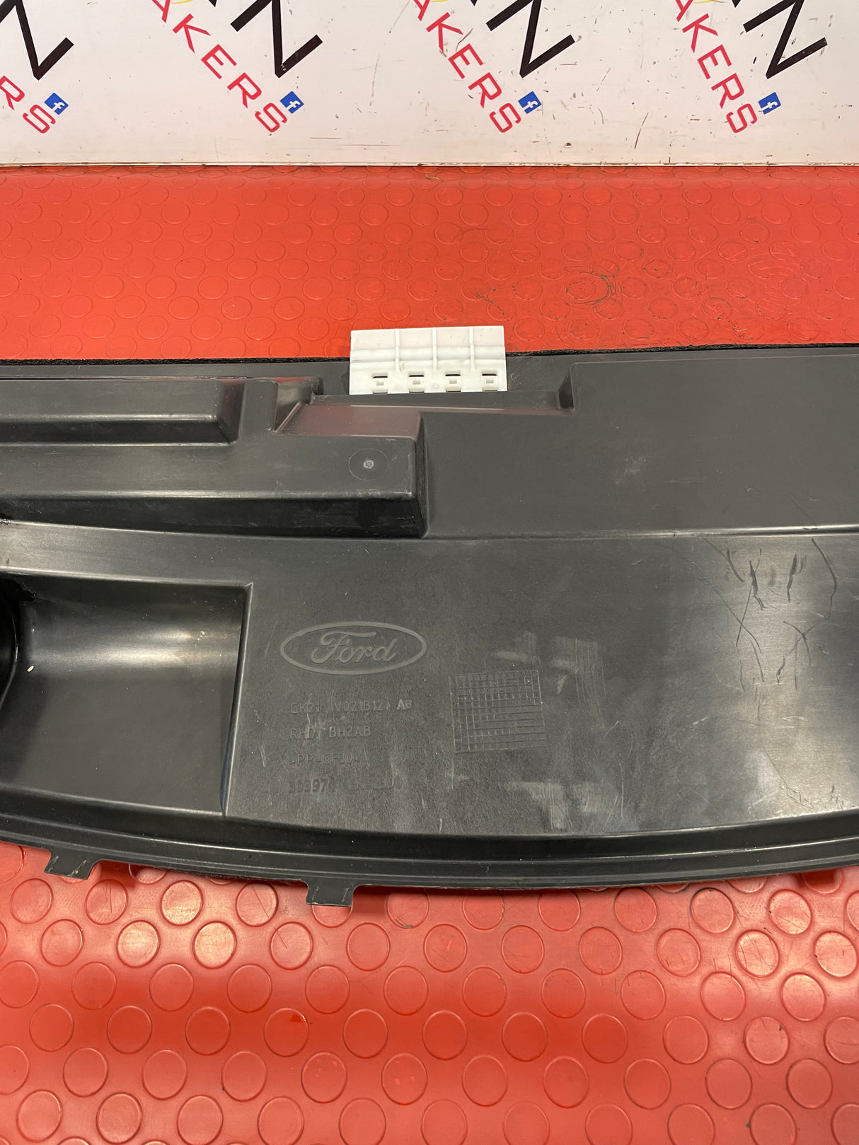 Ford Transit Custom WINDSCREEN SCUTTLE PANEL RAIN CHANEL  P/N GK21V021B12