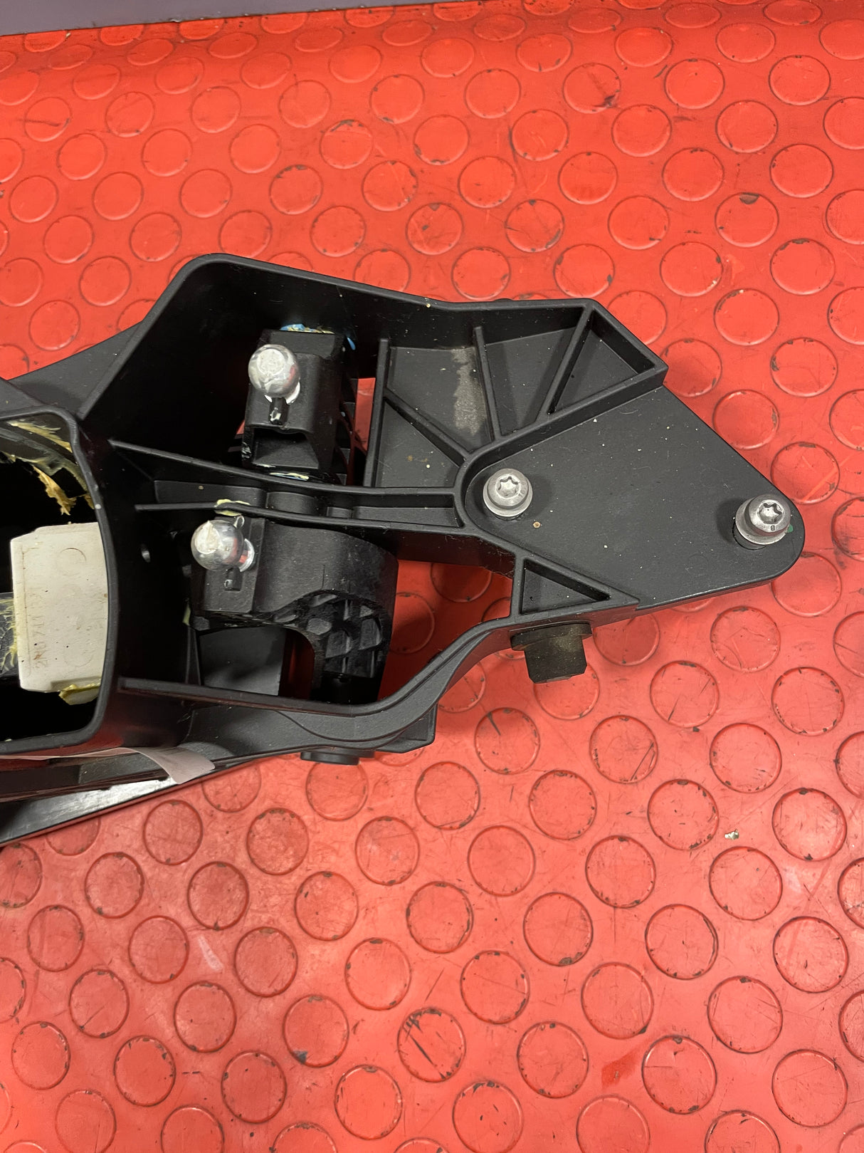 Volkswagen Crafter 2.0 FWD 6-Speed GEAR SELECTOR MECHANISM 2021 P/N 2N0711025