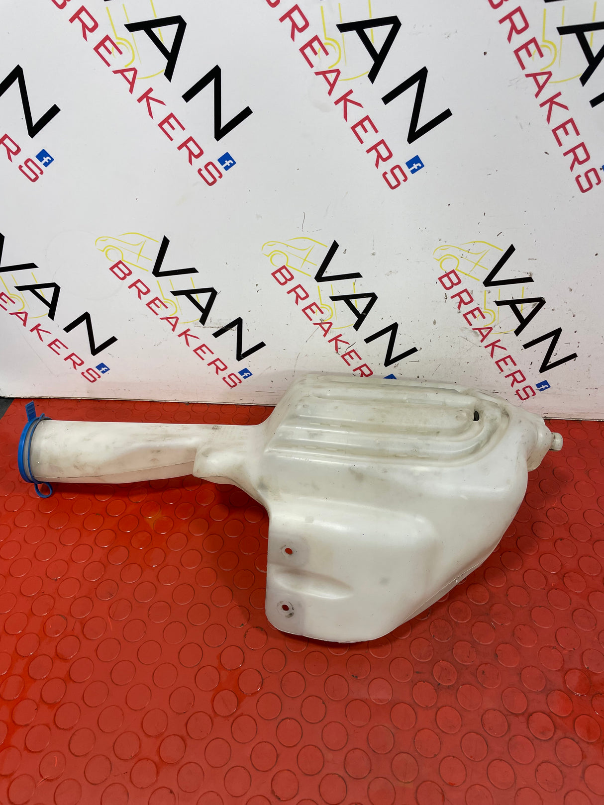 Mercedes Sprinter WASHER BOTTLE (NO PUMP) 2006-2018 P/N A9068690220