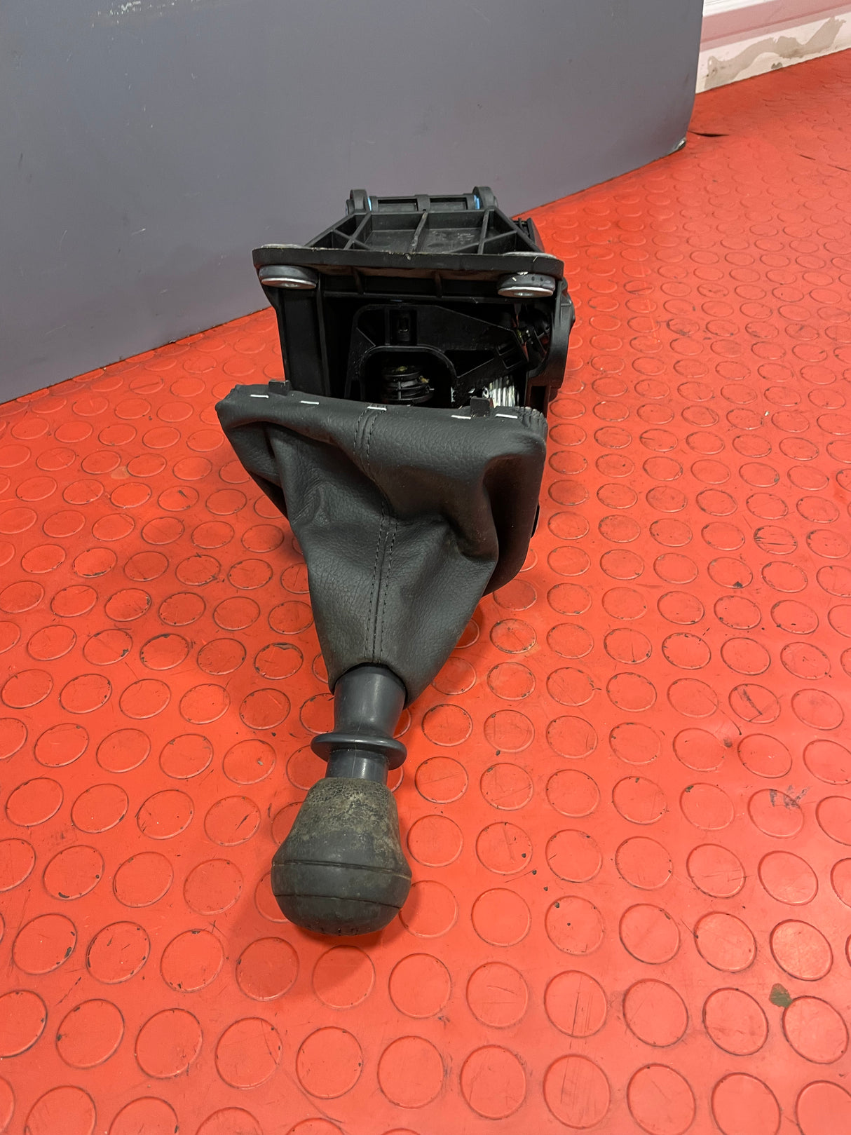 Volkswagen Crafter 2.0 FWD 6-Speed GEAR SELECTOR MECHANISM 2021 P/N 2N0711025