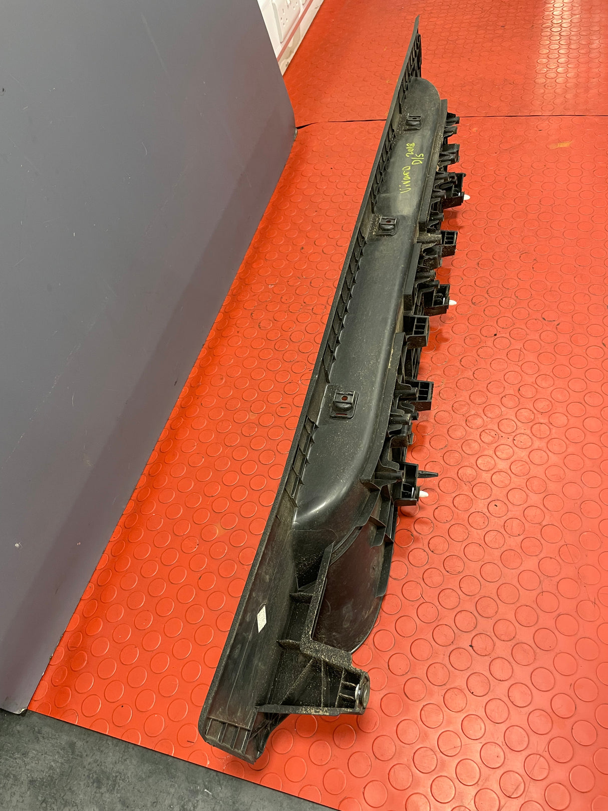 Vauxhall Vivaro/Citroen Dispatch/Peugeot Expert/Toyota Proace/Fiat Scudo SLIDING DOOR STEPBOARD TRIM Passenger's Side 2016-2024 P/N 9819870377 / 9808681977