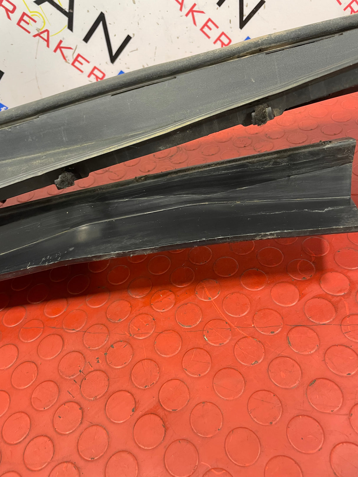 Toyota Hilux WIPER MOLDING SCUTTLE PANEL P/N 557810K250