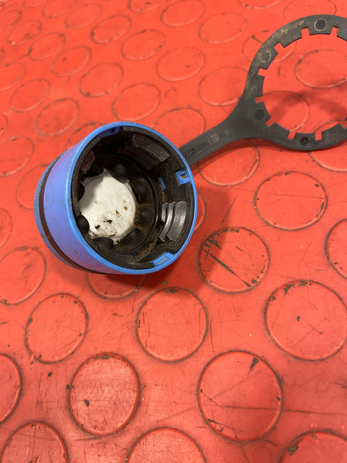 Ford Transit ADBLUE FILLER CAP 2016-2023 2.0 P/N HU5A5K204BB