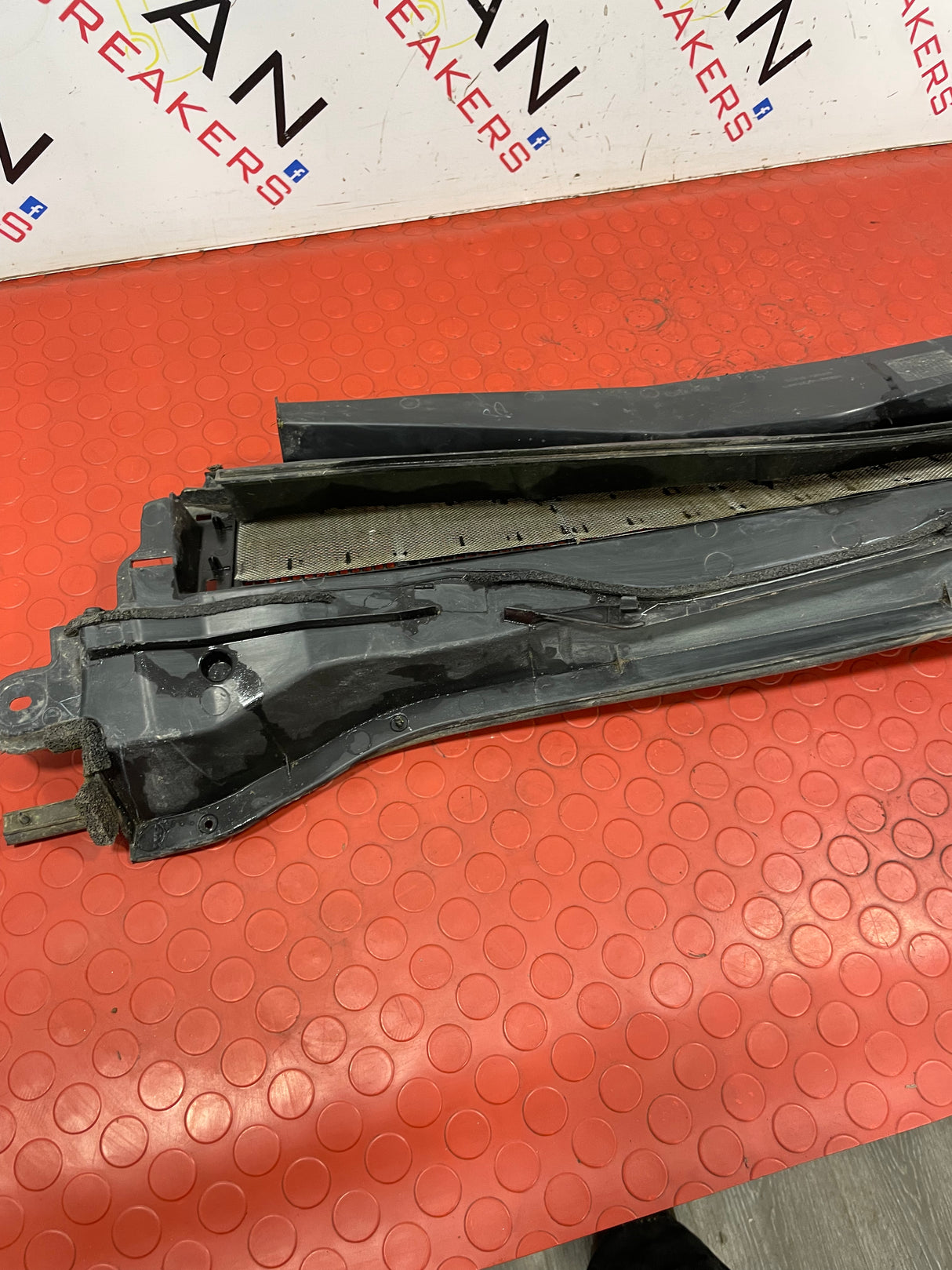 Toyota Hilux WIPER MOLDING SCUTTLE PANEL P/N 557810K250