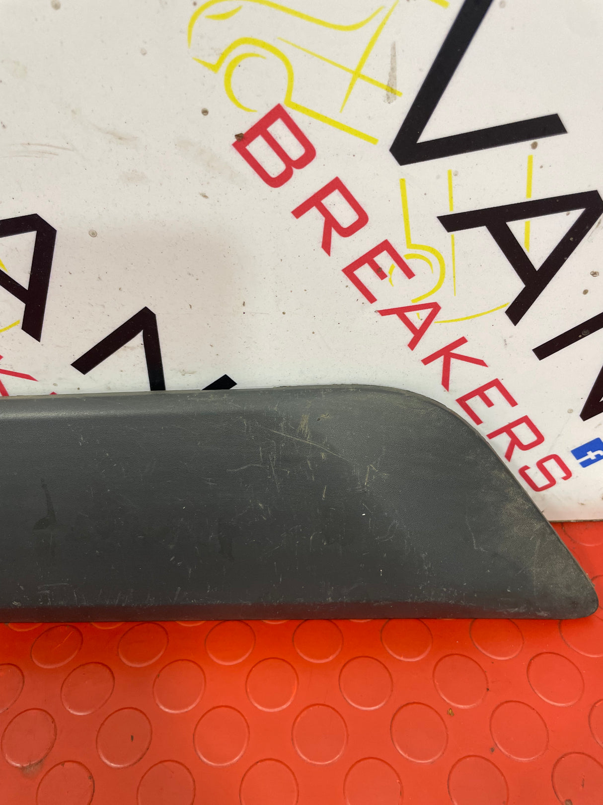Ford Transit Custom DRIVERS SIDE SLIDING DOOR MOULD (SCRATCHED) 2014-2019 P/N BK2129076ABW