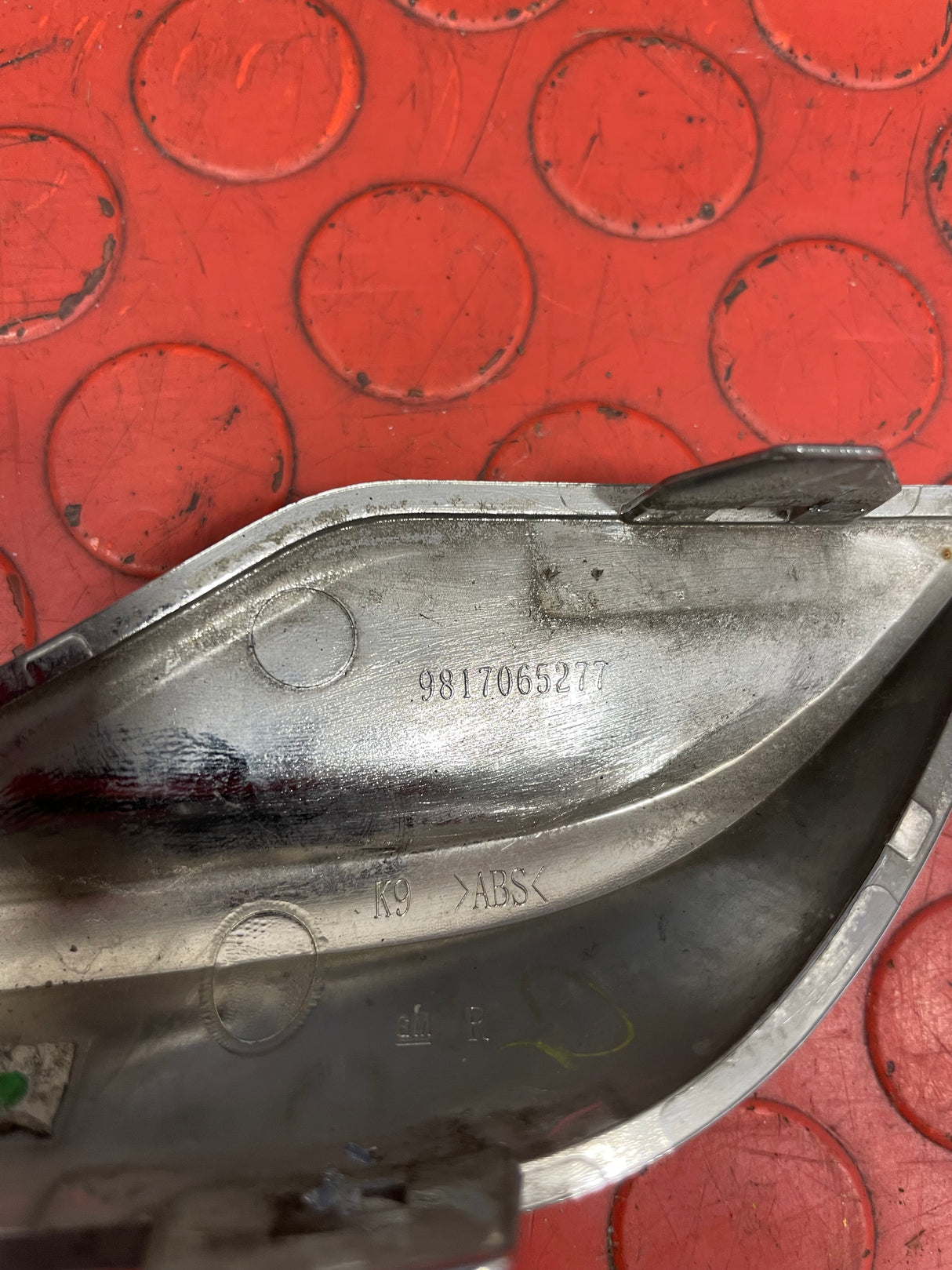 Vauxhall Combo FRONT BUMPER GRILL CHROME RIGHT SIDE P/N 9817065277