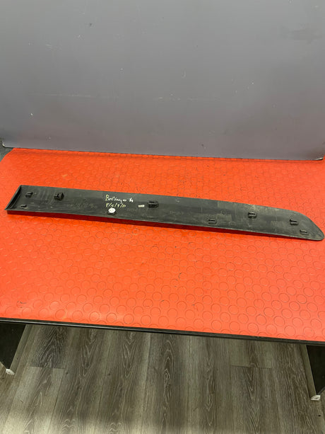 Citroen Berlingo/ Peugeot Partner FRONT DOOR SIDE MOULDING TRIM Passenger's Side  2008-2018 P/N 9681648577