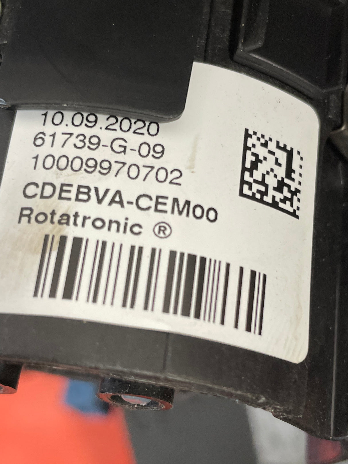 Citroen Berlingo/Peugeot Partner/Toyota Proace City/Vauxhall Combo AUTOMATIC GEAR SHIFT SELECTOR WITH  HANDBRAKE BUTTON AND SURROUND 2019-2024  P/N 98093147ZD