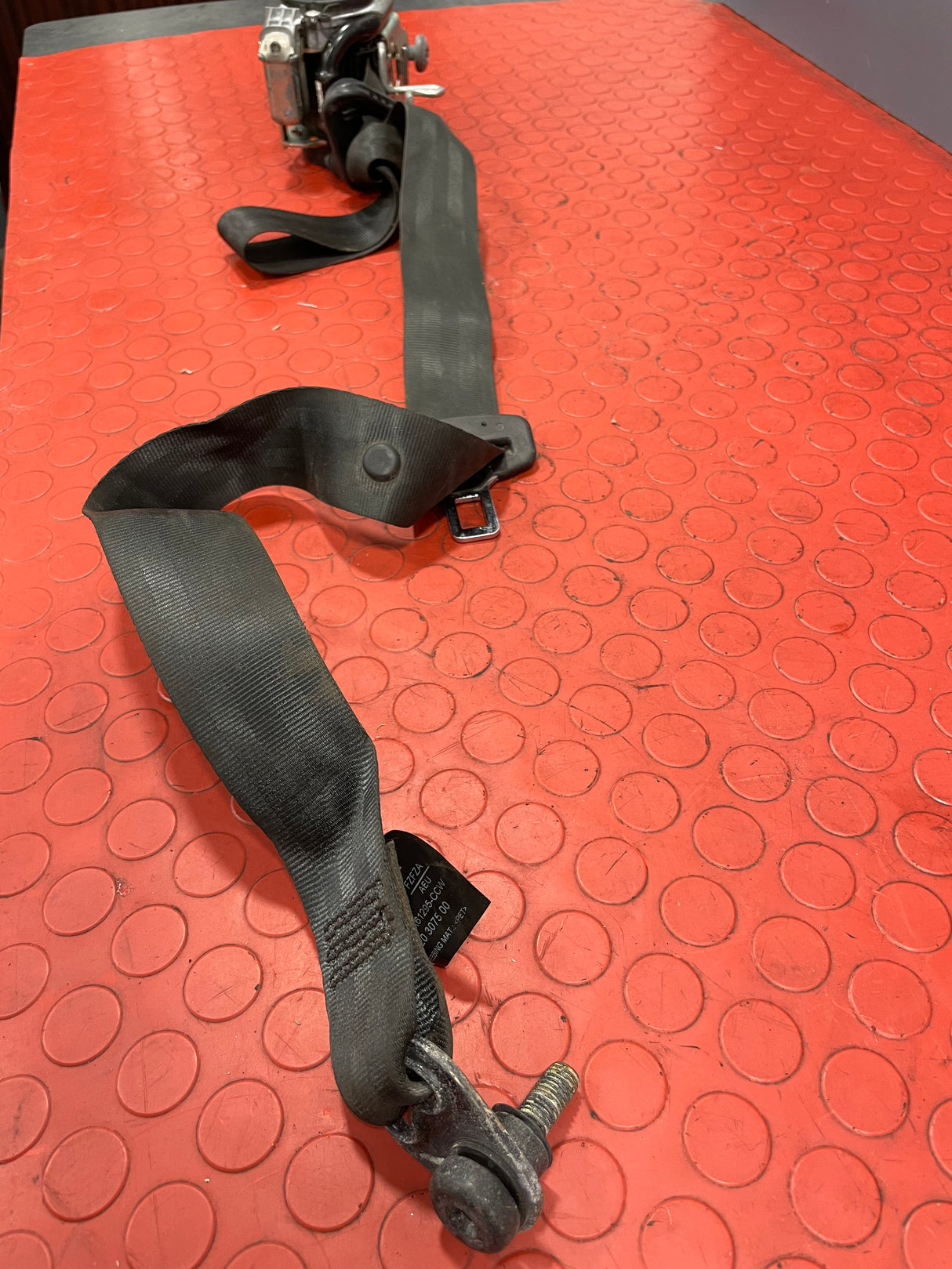 Ford Transit Connect FRONT SEAT BELT PASSENGER'S SIDE LH 2014-2017 P/N DT11K61295CCW