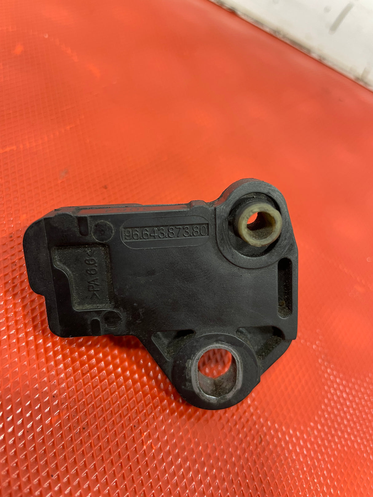 Citroen Berlingo/Peugeot Partner CRANKSHAFT POSITION SENSOR 1.6HDI  P/N 9664387380