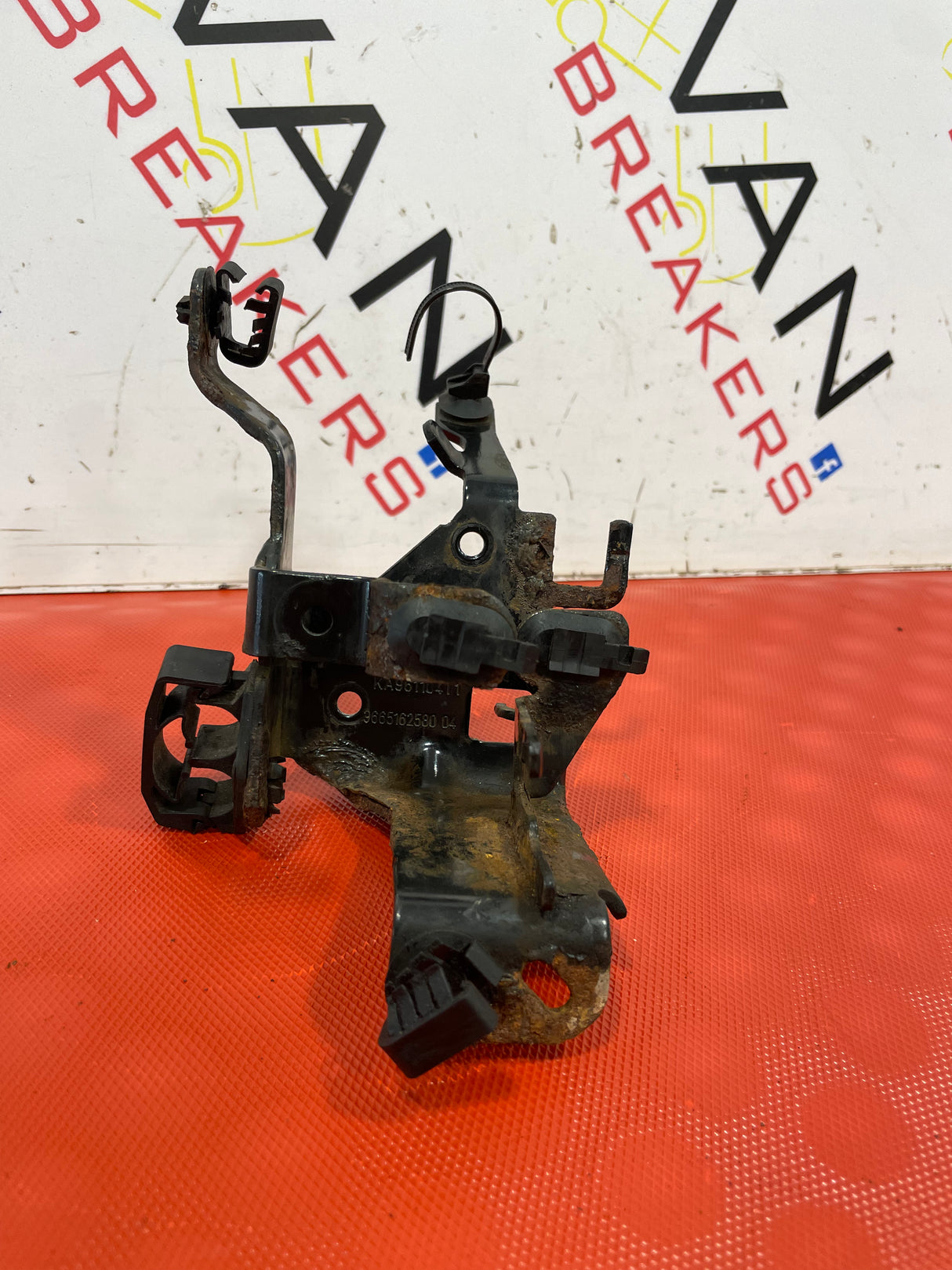 Peugeot Partner/Citroen Berlingo ENGINE WIRING MOUNT P/N 9665162580