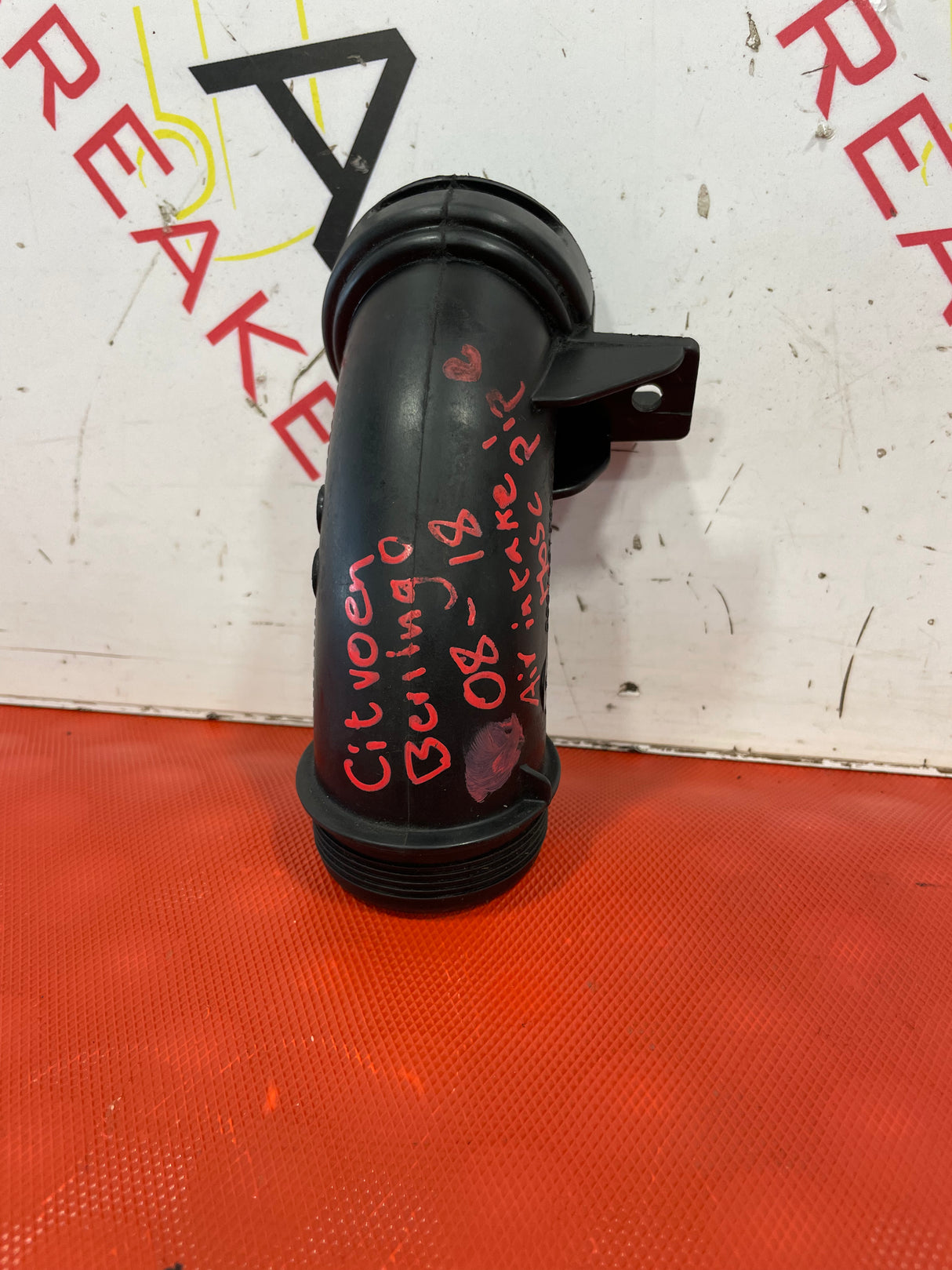 Peugeot Partner/Citroen Berlingo AIR INTAKE HOSE PIPE 1.6hdi 2008-2018 P/N 9801021780