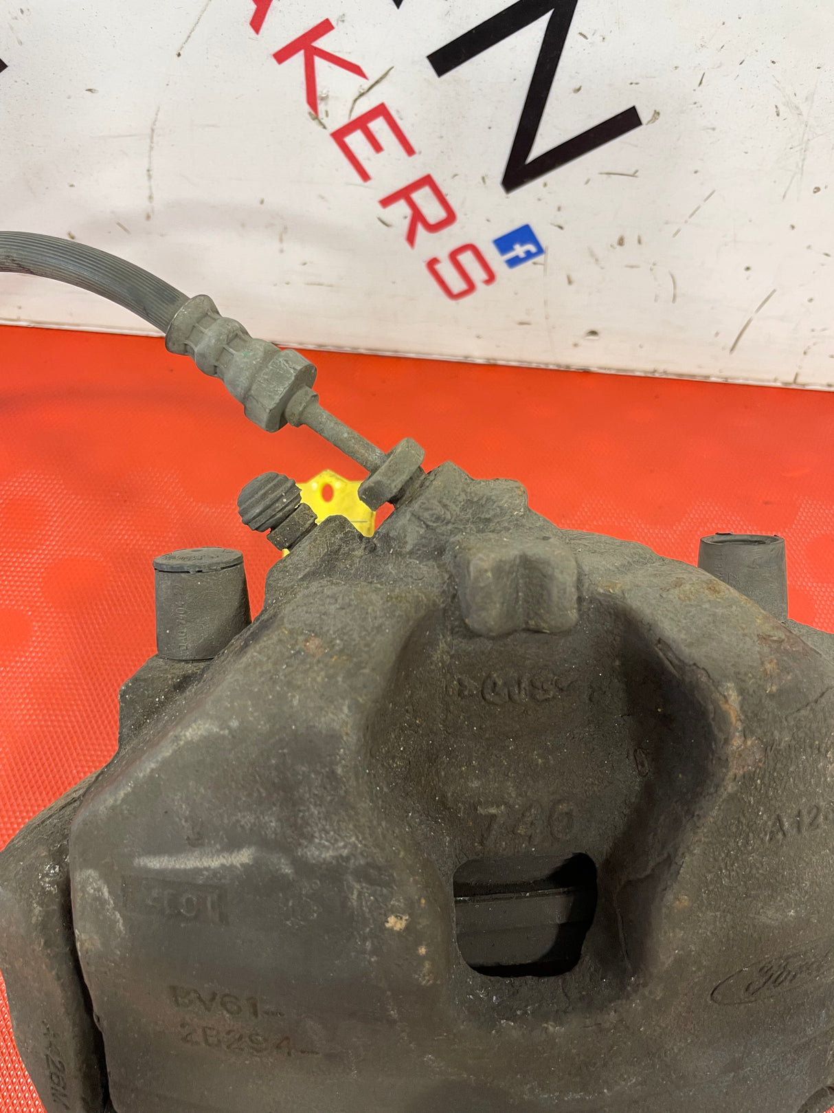 Ford Connect FRONT DRIVERS BRAKE CALIPER 2014 P/N BV612B294