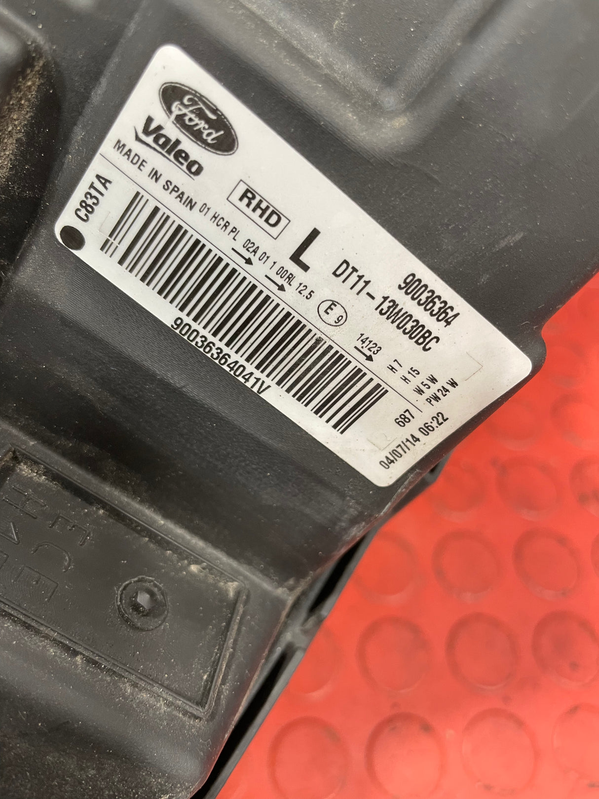 Ford Transit Connect HEAD LIGHT ASSEMBLY Passenger's Side (Broken Lower Mounting Point) 2013-2018  P/N DT1113W030BC